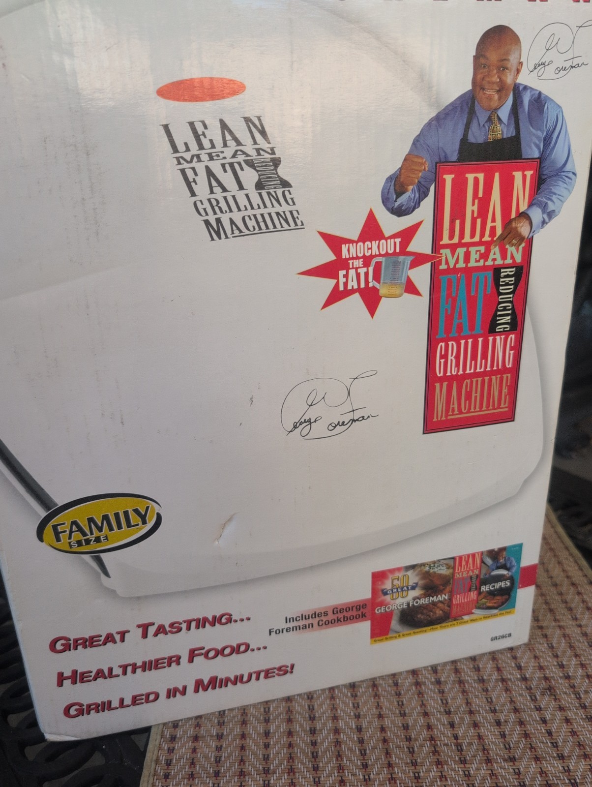 Vtg George Foreman Grill Extra Large Family Sized GR26CB Indoor Easy Cooking New