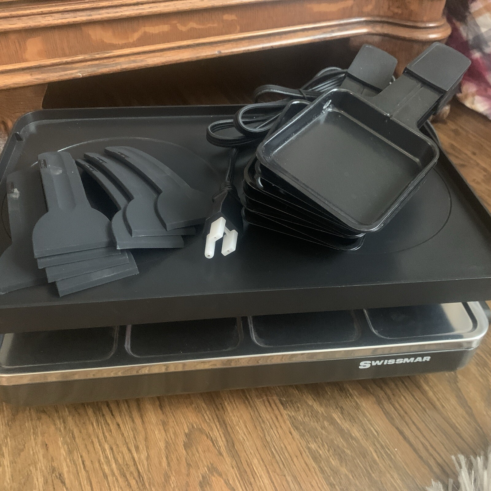 SWISSMAR RACLETTE GRILL-8 Servings With Spatula And Spoons-NWOB