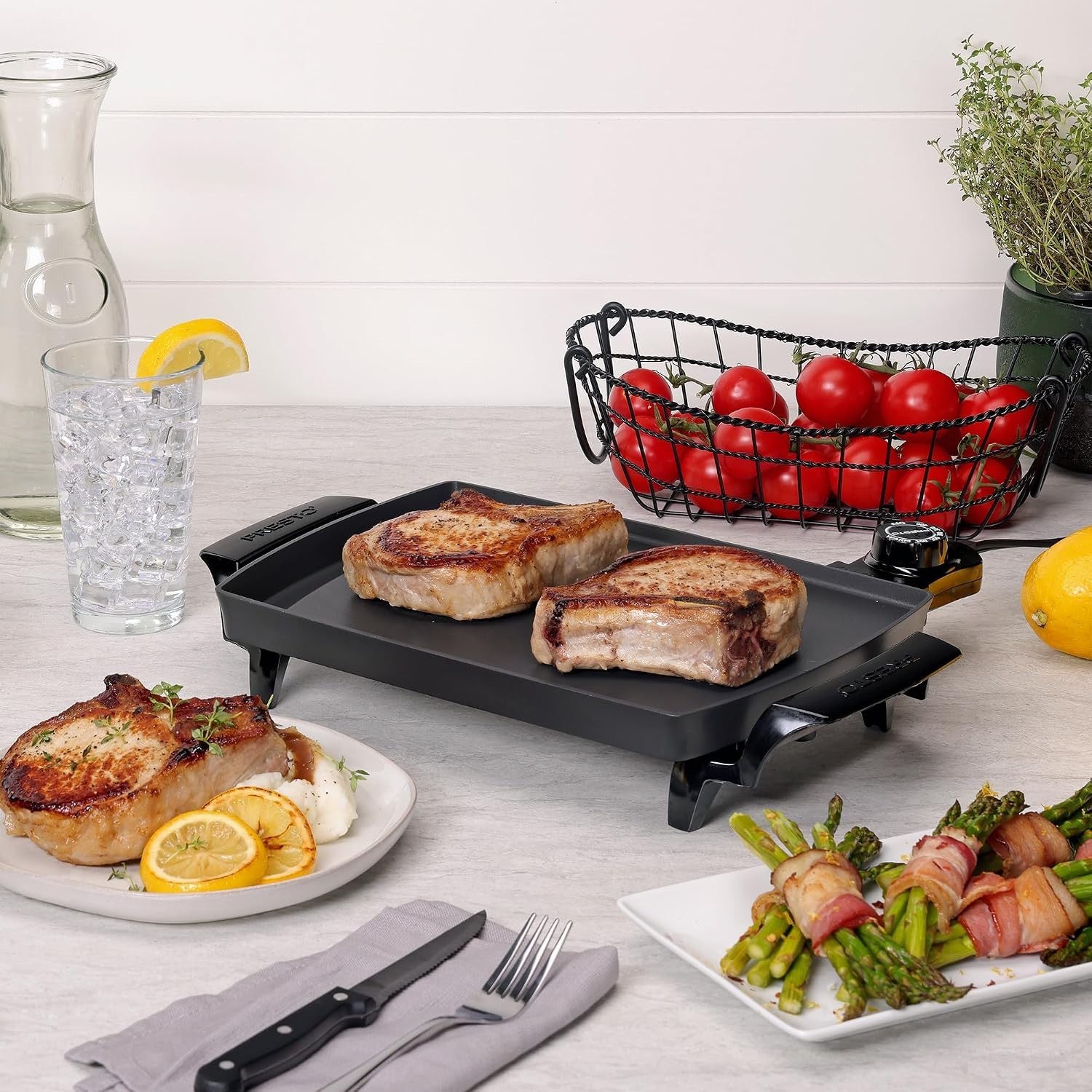 Electric Cast Aluminum Griddle: 1000W, Nonstick Surface