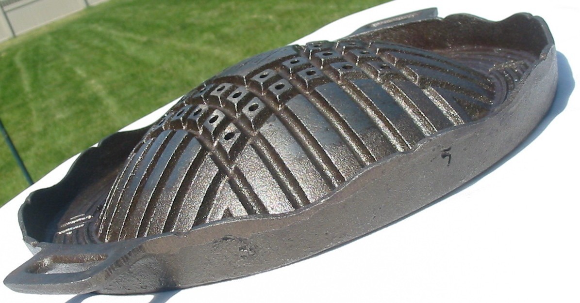 Made In Japan Genghis Khan Cast Iron Dome Grill Broiler Patent 6354 Seasoned Pan