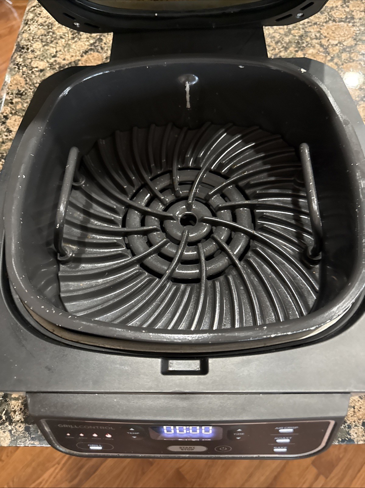 Ninja Foodi AG300 4 in 1 Indoor Grill, Air Fry, Roast And Bake Exec Working Cond