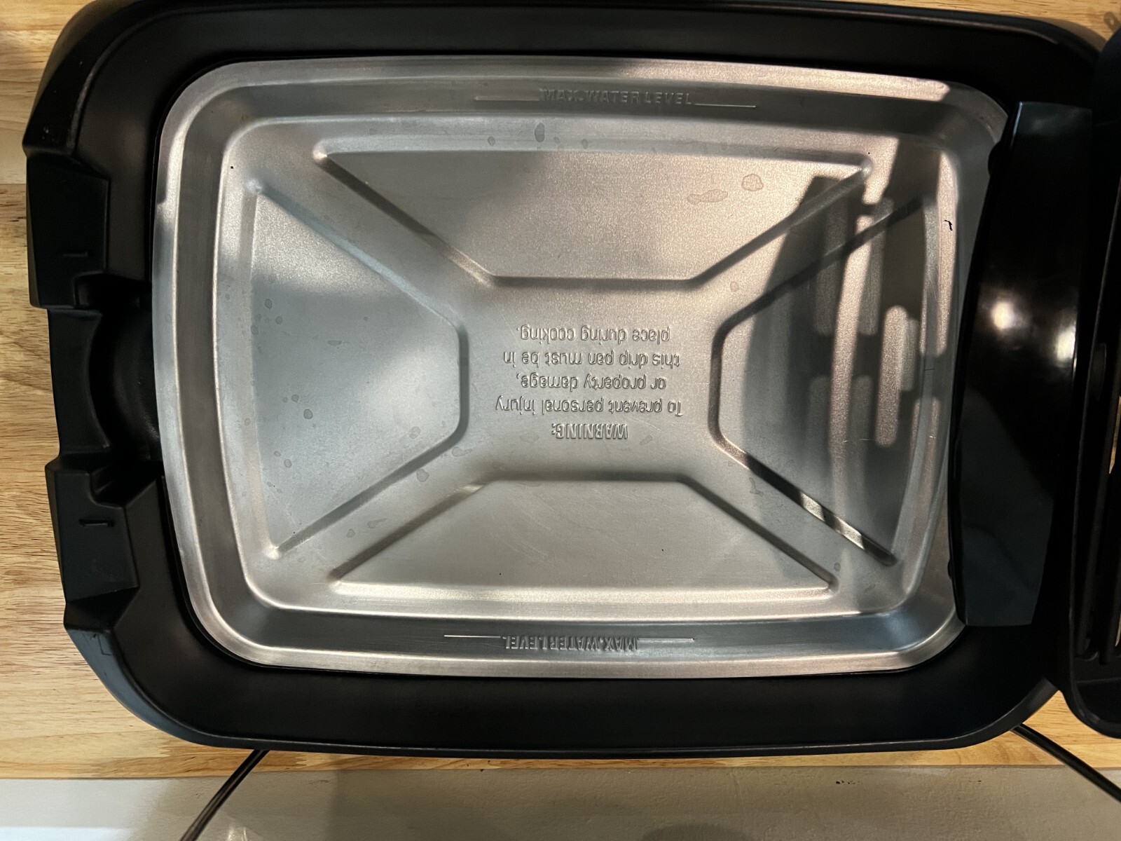 Delonghi Perfecto Indoor Non-stick Grill Tempered Glass Lid Black