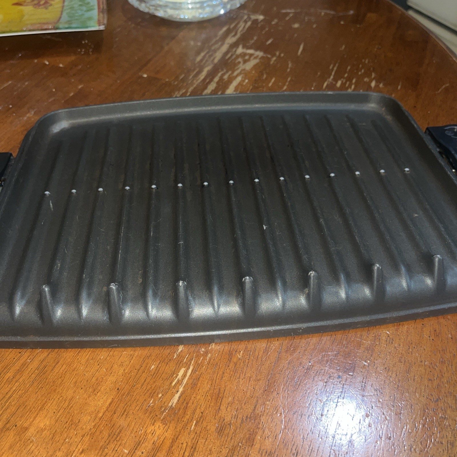 George Foreman Grill Press XL GRP99 A Removable Plates 6-Servings NO DRIP TRAY