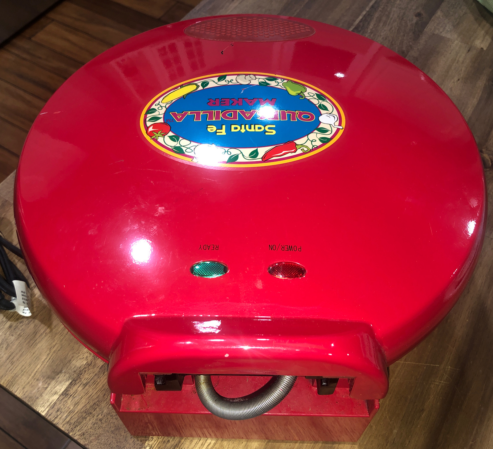 Quesadilla Maker Santa Fe Salton QM2SFR Red 12” Tortilla Cooks 4 to 5 Minutes