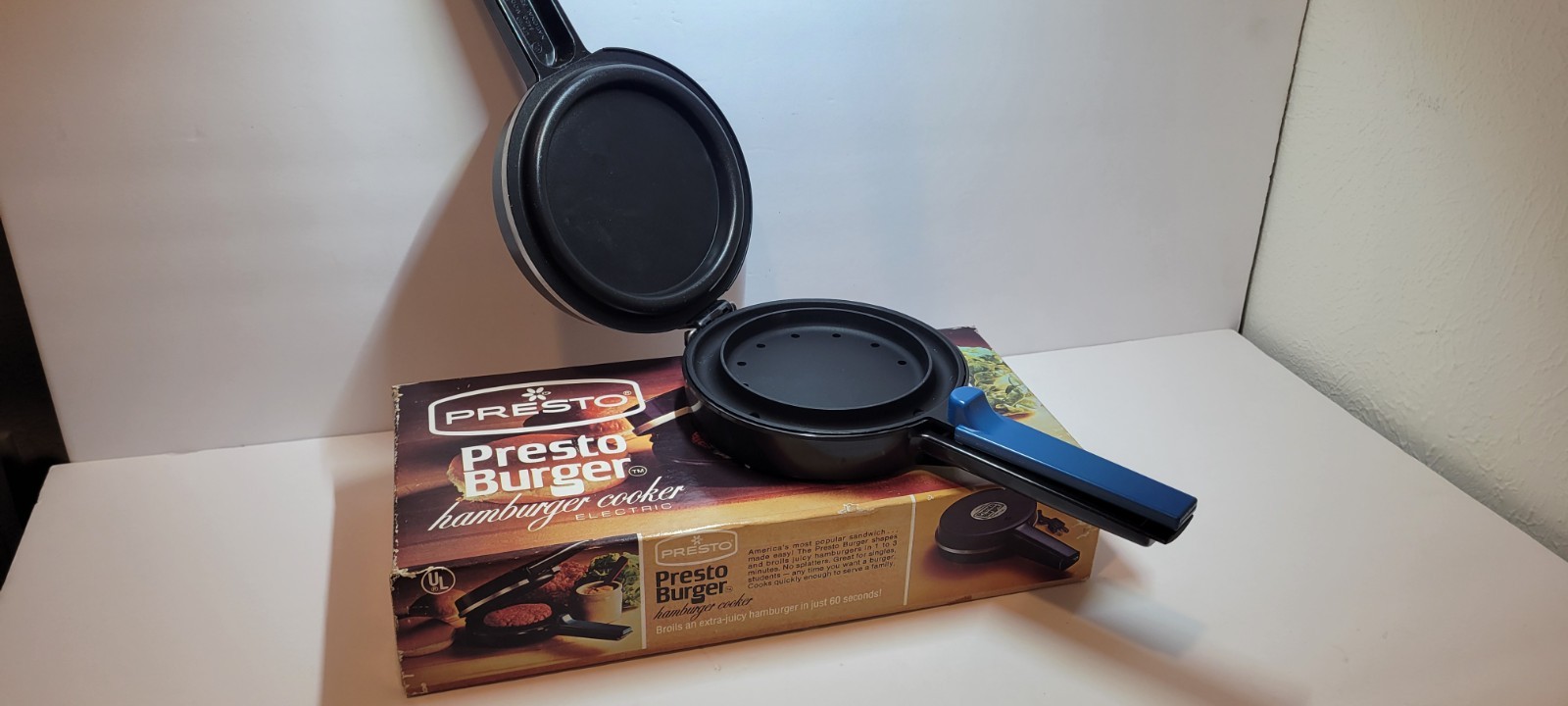Presto Burger Electric Hamburger Cooker 1500W Broil, Immersible Drip Pan