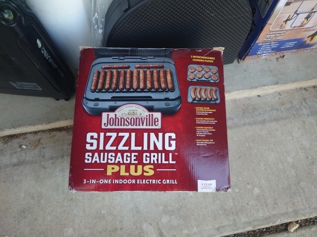 Johnsonville Sizzling Sausage Grill Plus BTG-500 3-in-1 Indoor Electric Grill