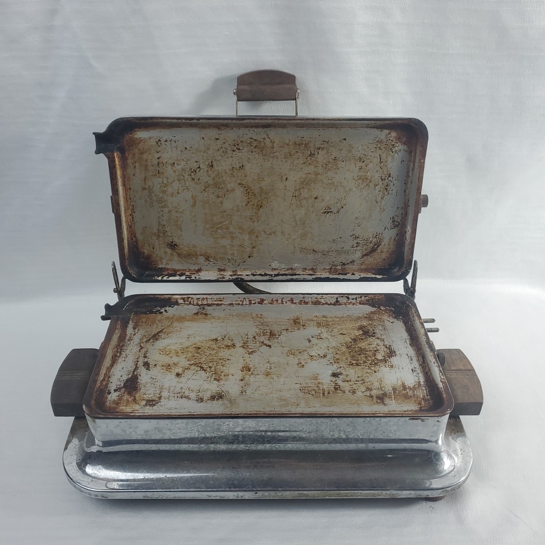 Vintage Electric Sandwich Grill Toaster Wood Handles, Rust, Not Working