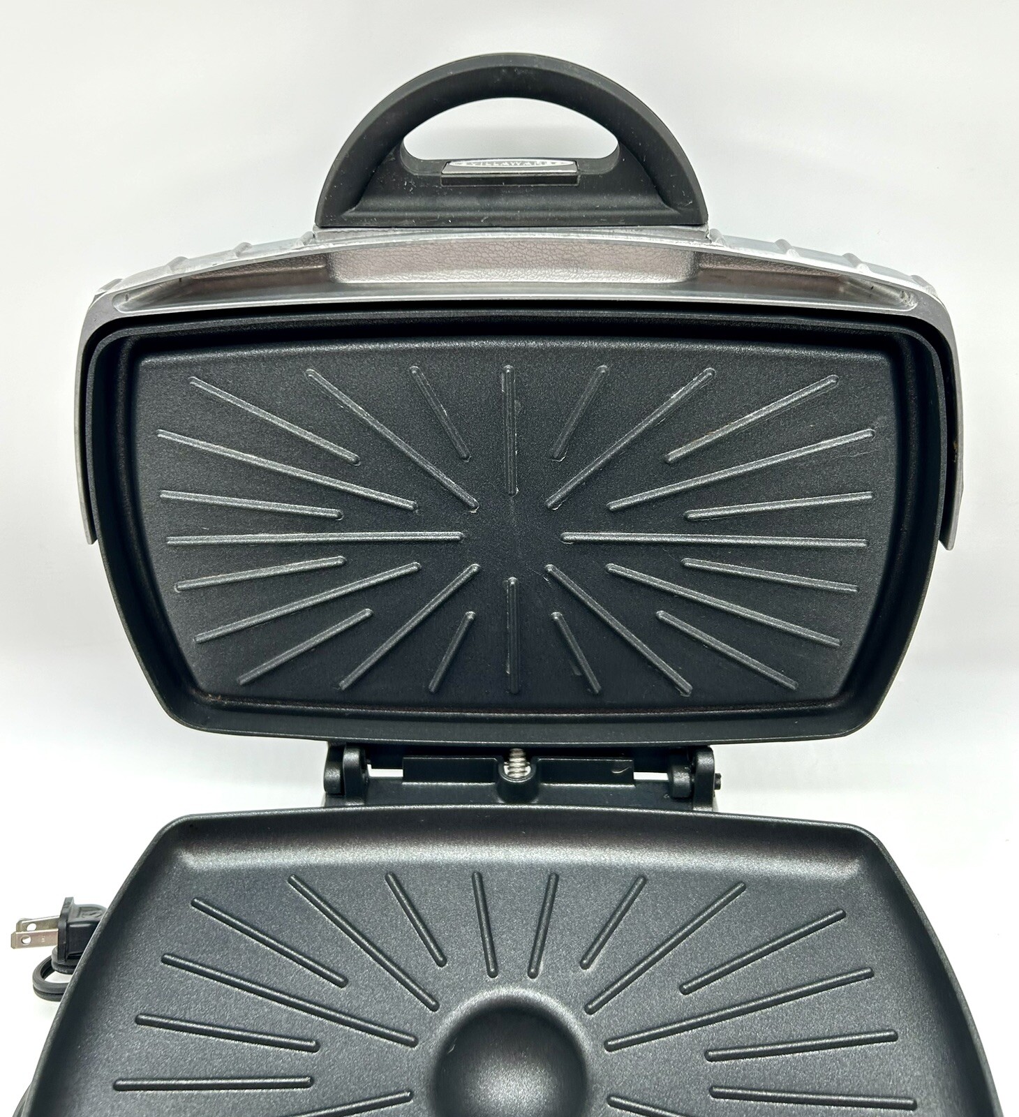 VillaWare UNO 2030 Two-way Indoor Grill With Steam Tested Working Clean