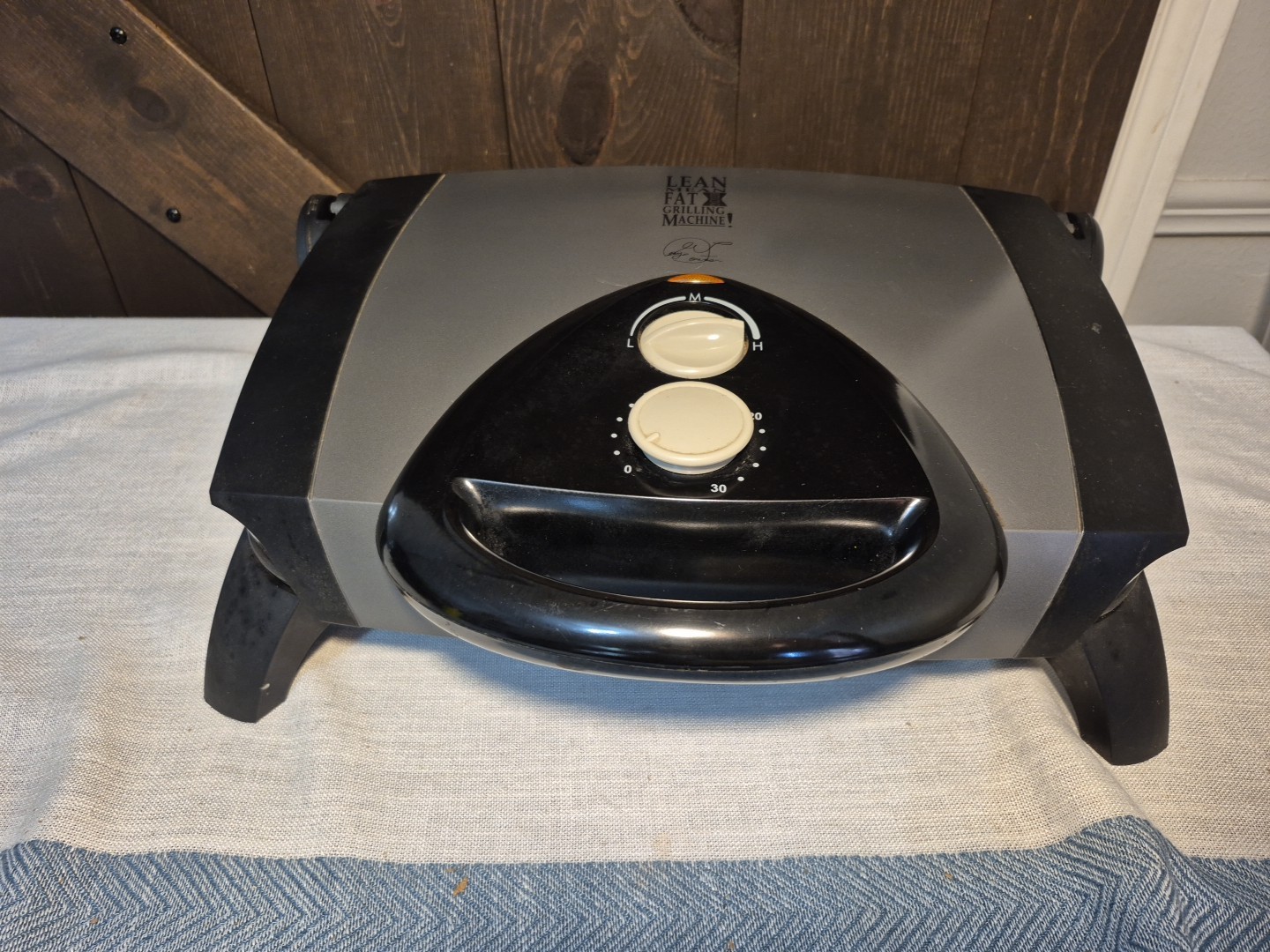 George Foreman Lean Mean Grilling Machine With TIMER Indoor/Outdoor GR38SIL