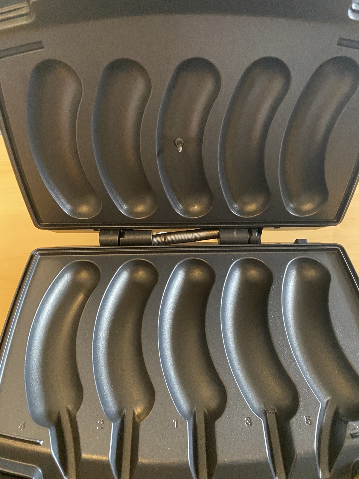 Johnsonville Sizzling Sausage Grill BTG0498 Indoor Tested! Good Condition