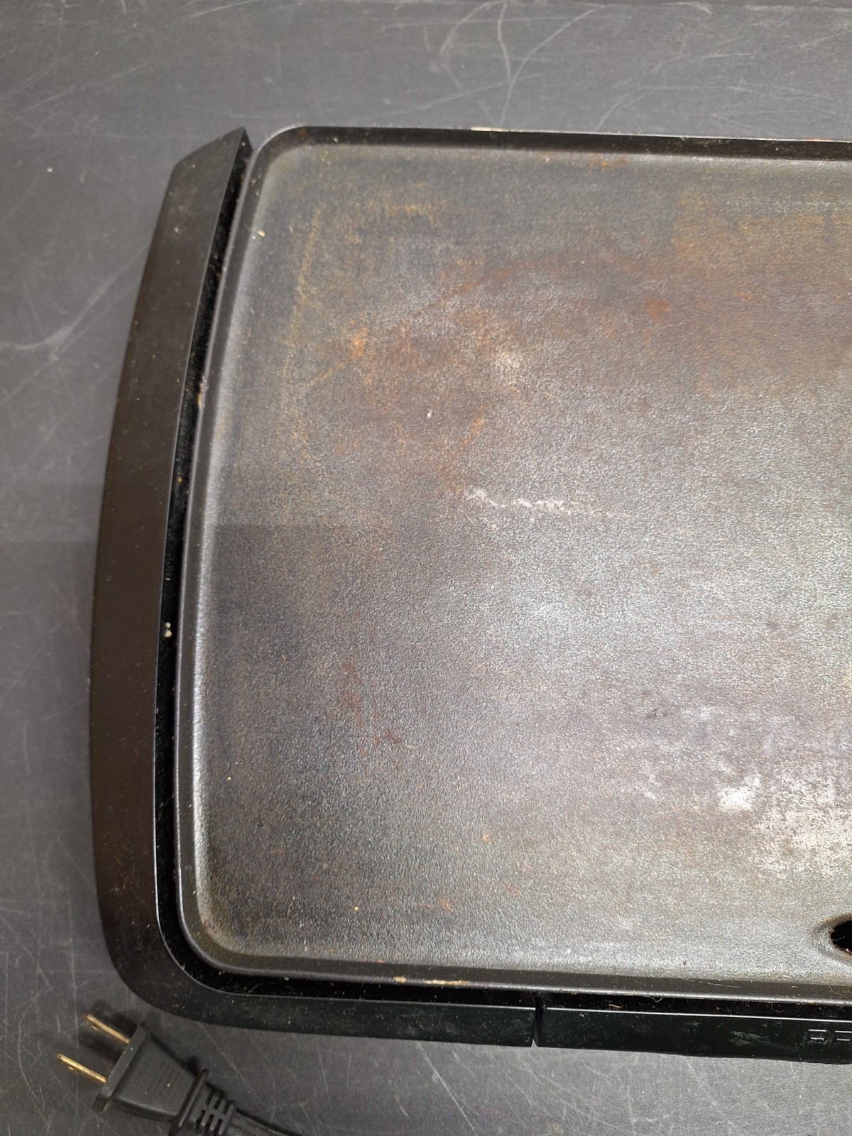 Presto Griddle Electric No 07047 Kitchenware Dishwasher safe – Needs Cleaned