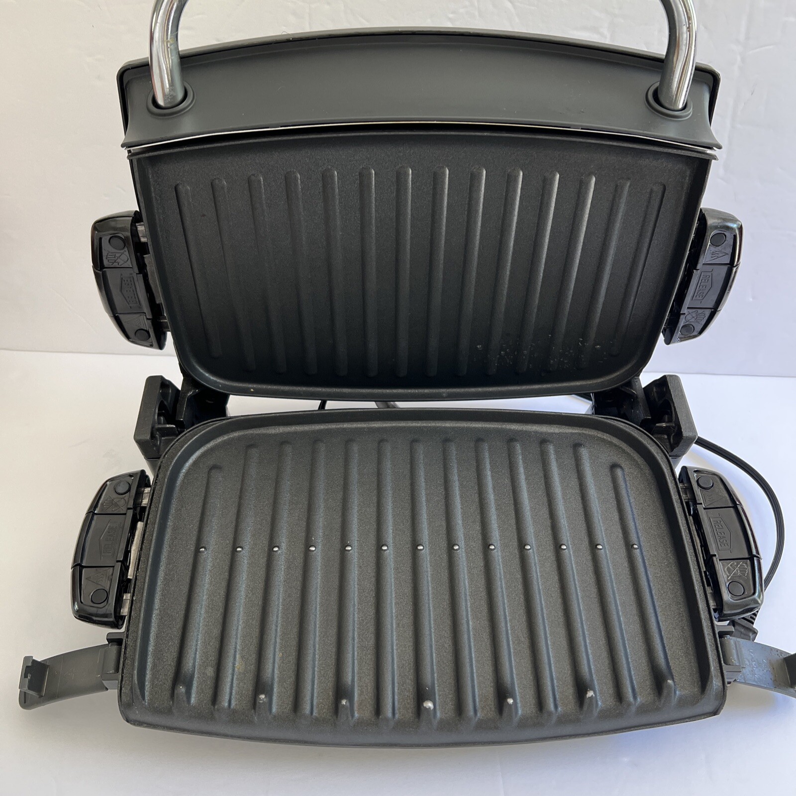George Foreman GRP72CTB Indoor Grill and Broil. TESTED. No Drip Tray
