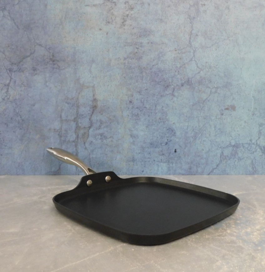 SCANPAN Professional Nonstick 11-Inch Square Griddle – New