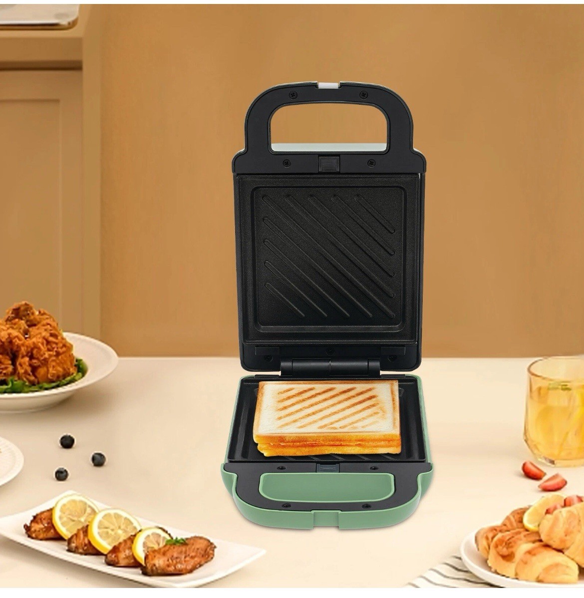 Electric Sandwich Maker Breakfast Machine Portable Sandwich Maker 600W Green NEW
