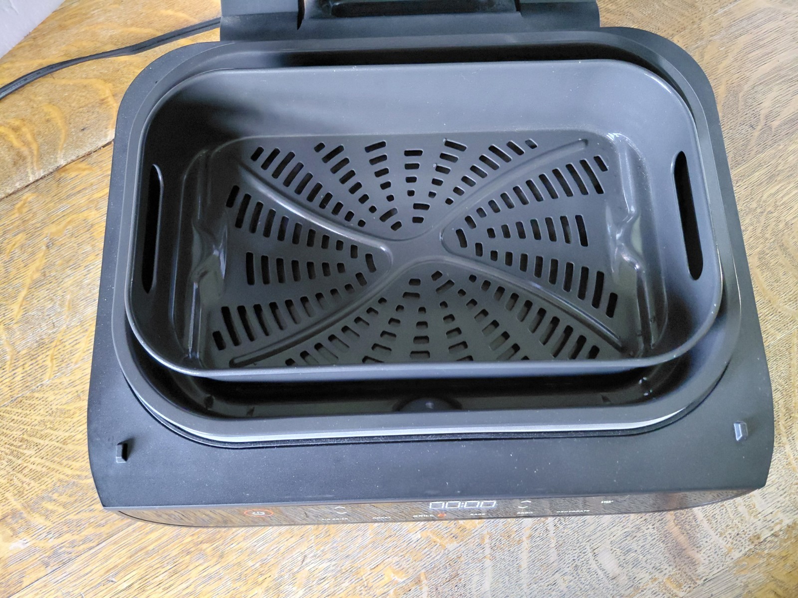 Ninja Foodi Smart XL Grill FG551 T5 W/ Grill Plate and Basket