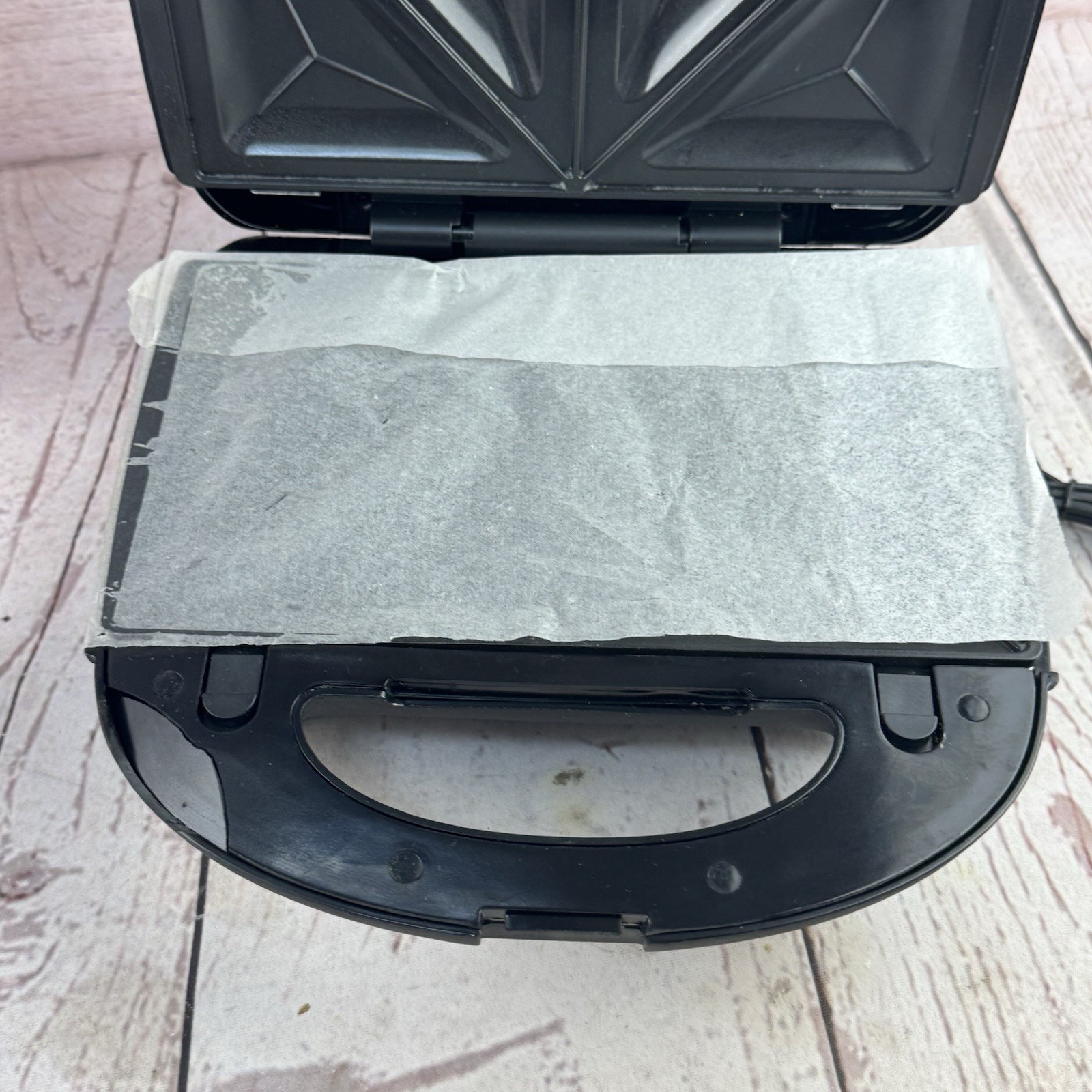 Mainstays 2 Slice Waffle Sandwich Maker Removable Plates Black 750W