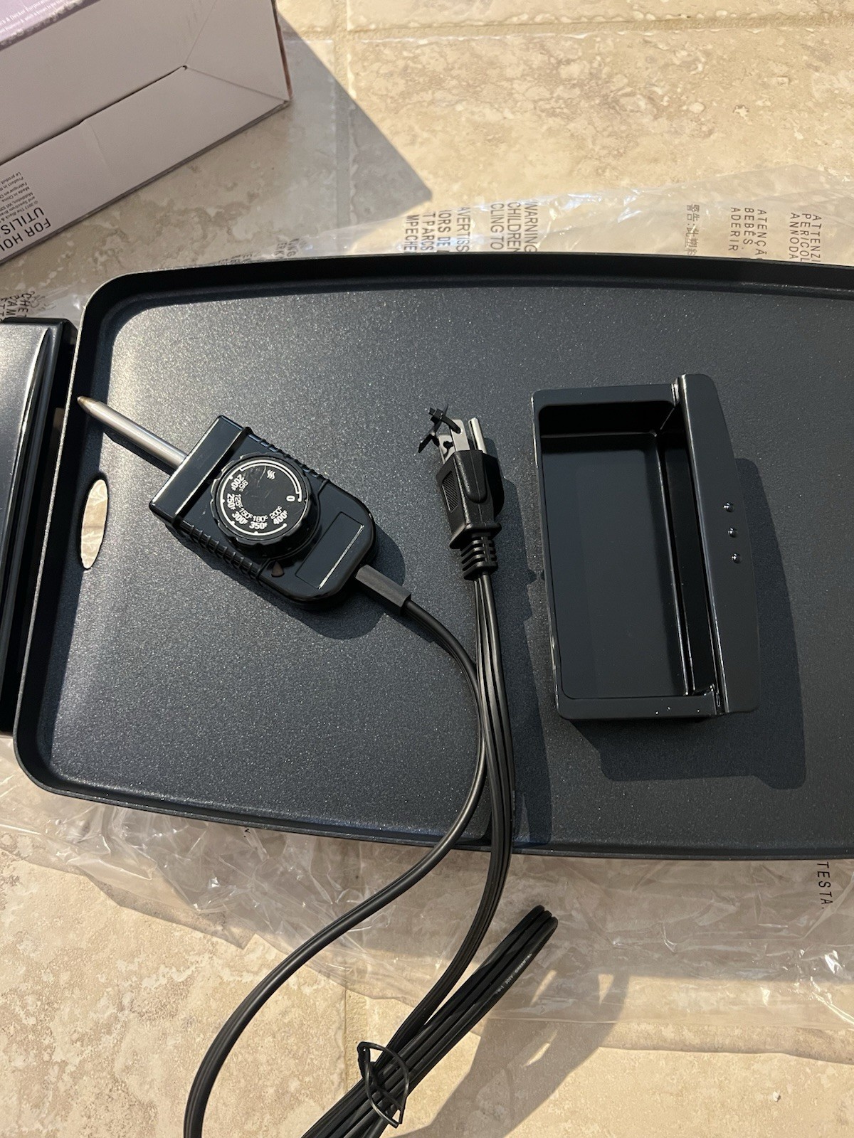 Black + Decker Electric Griddle Family Size GD1810BC