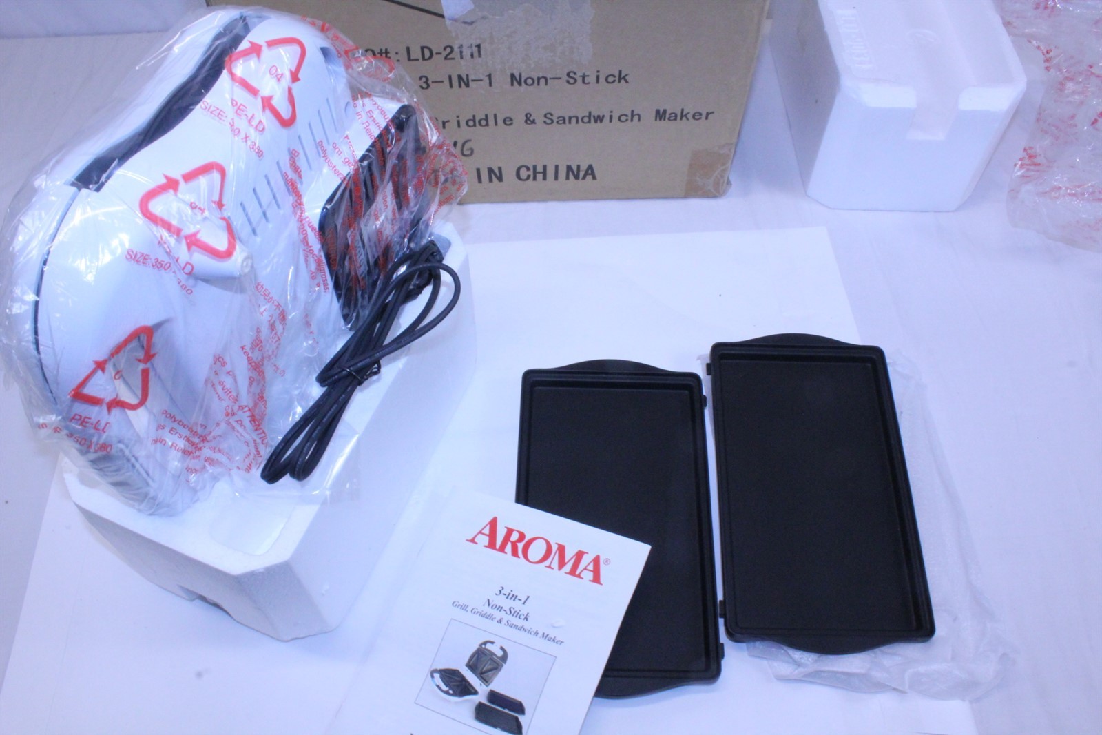 Electric Sandwich Griddle 3 in 1 Non Stick Grill, Griddle & Sandwich Maker