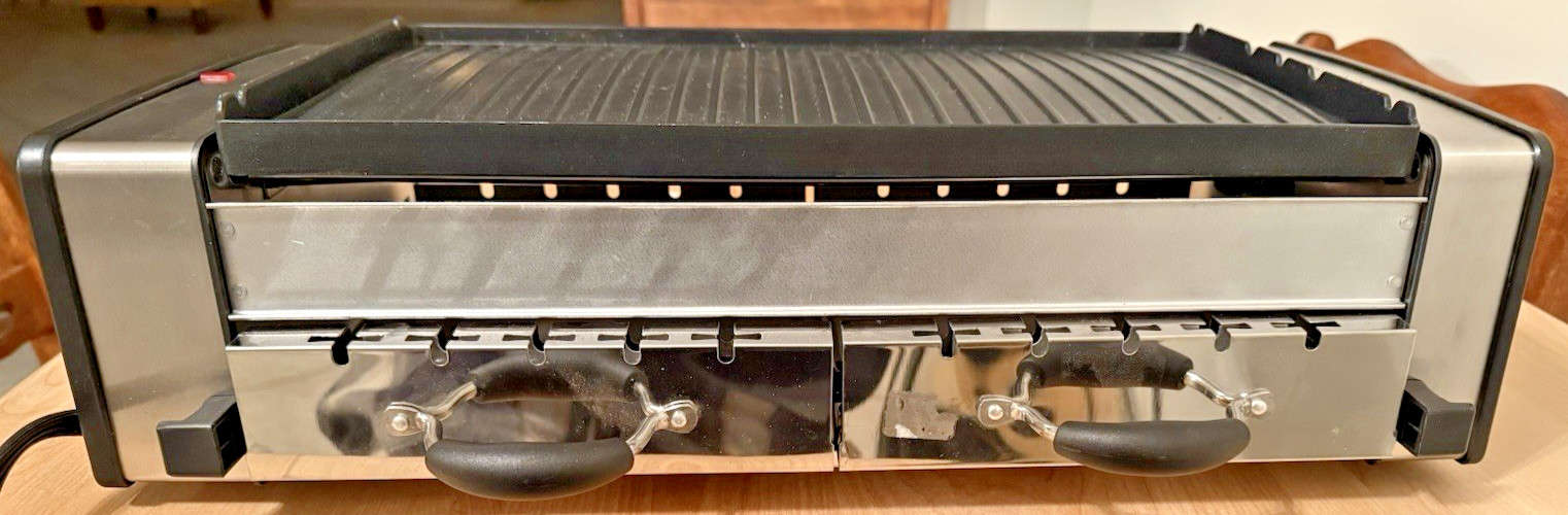 Cuisinart Griddler Grill Centro GC-17N Indoor Kebab Skewer Hot Dog Griddle NEW
