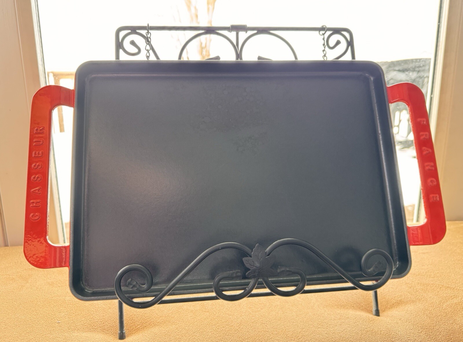 Cast iron griddle rectangularChasseur 16.5″ x 9.75″ in Beautiful Red Heavy Duty