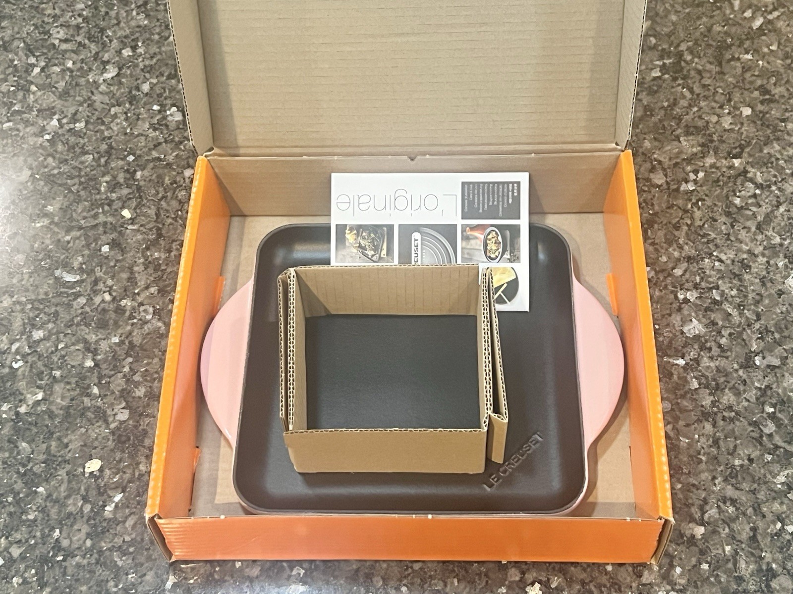 NEW Le Creuset Enameled Cast Iron Skinny Square Griddle Pan 9-1/2″ Chiffon Pink