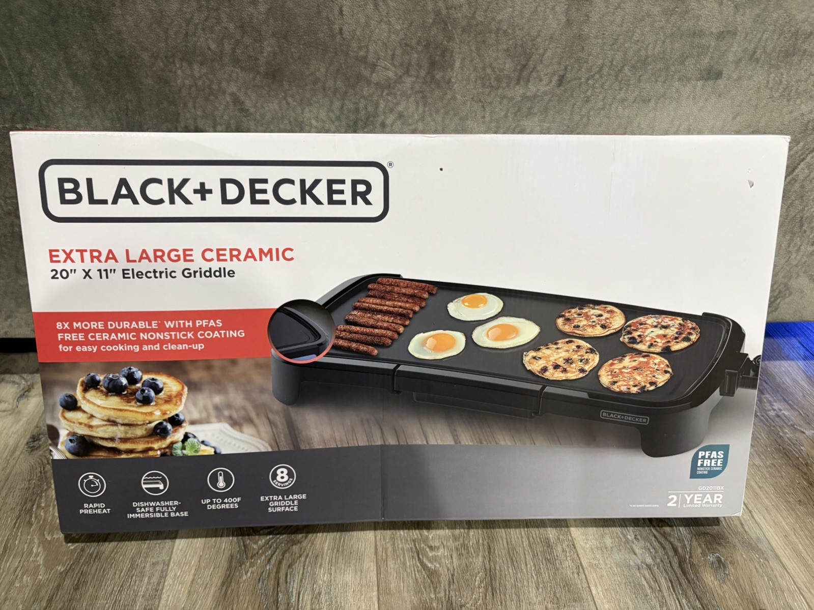 BLACK+DECKER 8-Serving Electric Griddle, GD2011BX Non-Stick Cooking Surface NEW