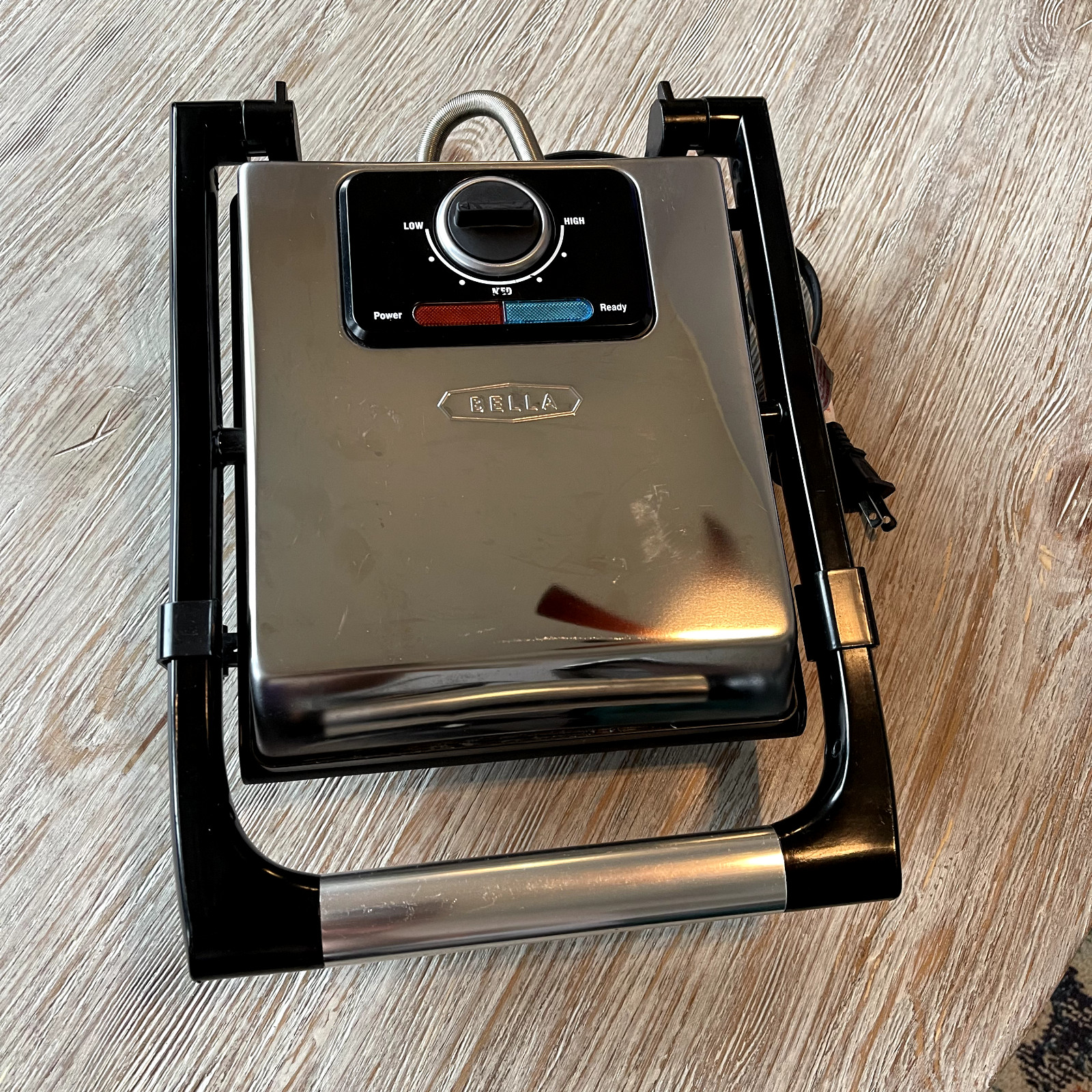 BELLA Panini Maker GH-815, 1400W, Large 8 x 9in Cooking Surface! Make 4 Sammies!