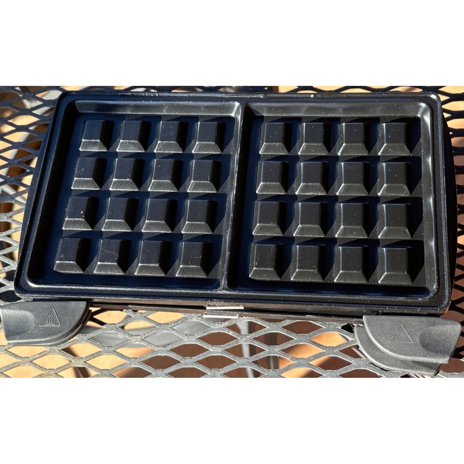 Bella Kitchen/Sensio Inc. 3-IN-1 Sandwich Maker w/Waffle Sandwich Grill Plates