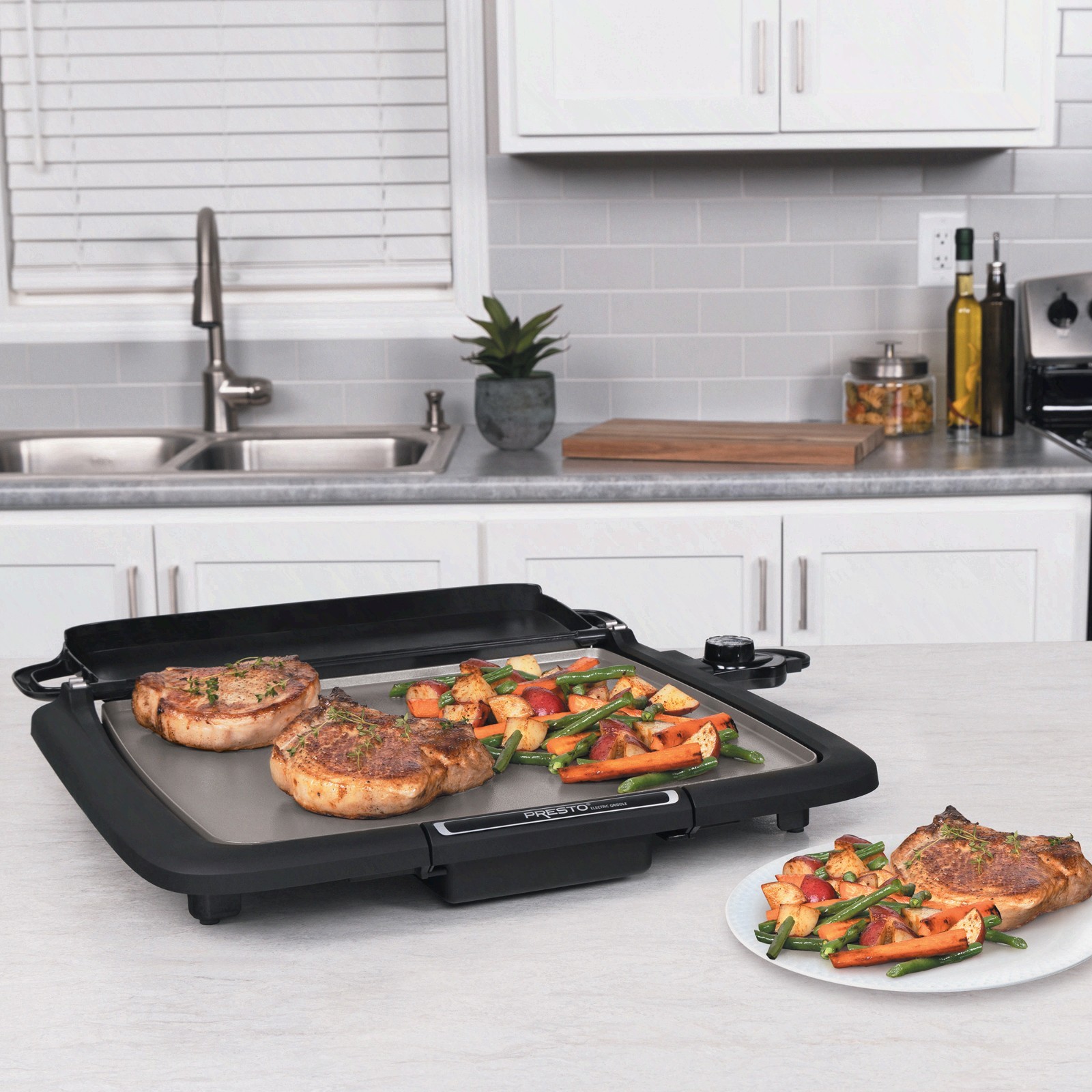 Ceramic Electric Griddle/Warmer Plus, Black 07024