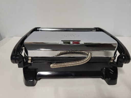 Wolfgang Puck Working Clean Stainless Steel Bistro Collection Panini Maker