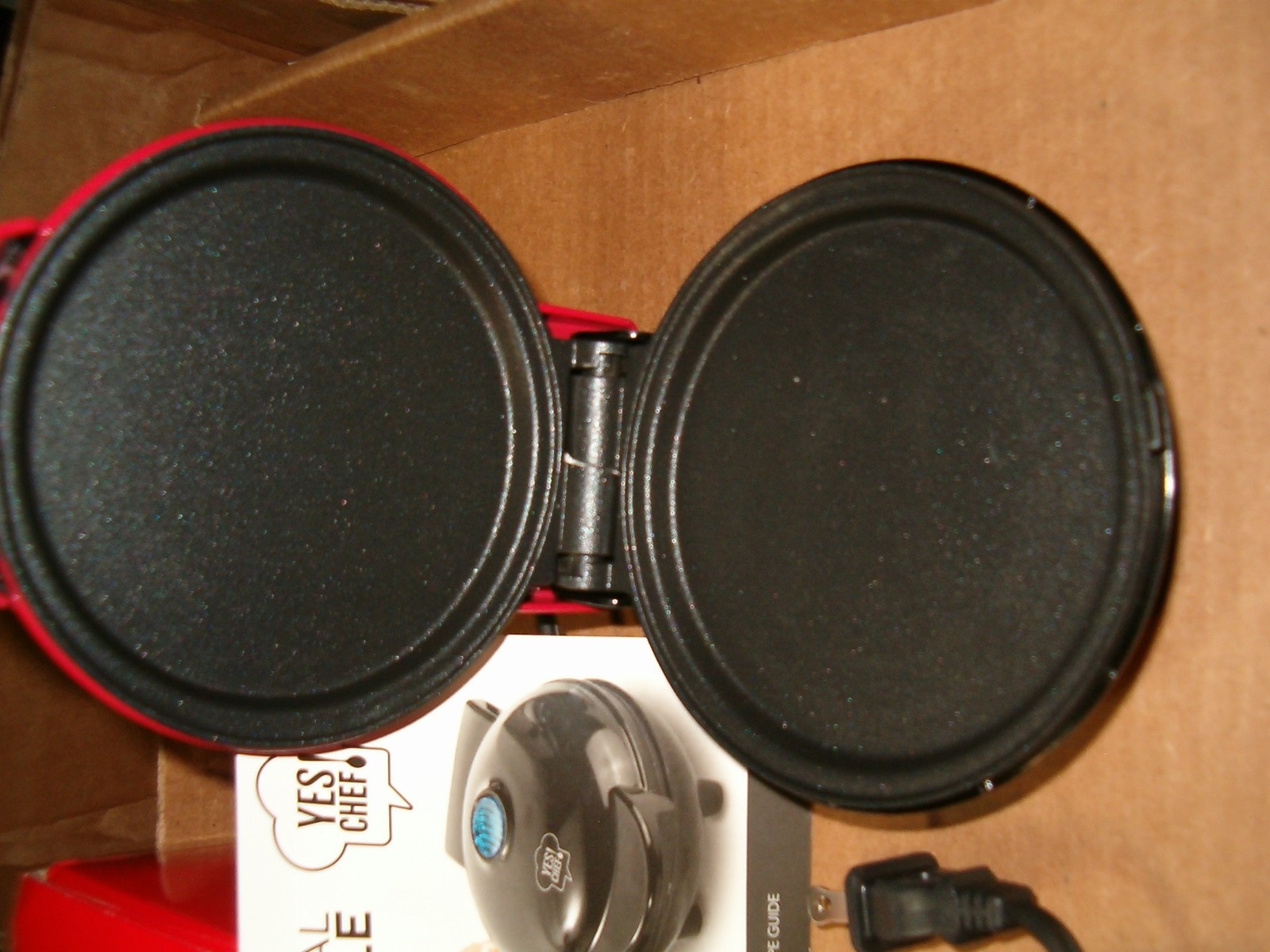 Yes Chef! Personal Mini Griddle w Instructional Manual & Recipe Guide, Red W/Box