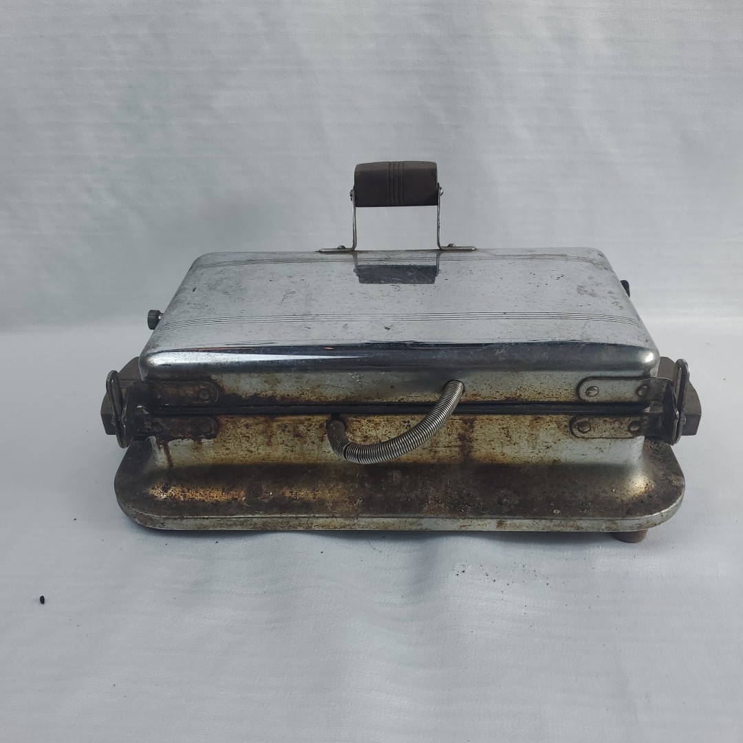 Vintage Electric Sandwich Grill Toaster Wood Handles, Rust, Not Working