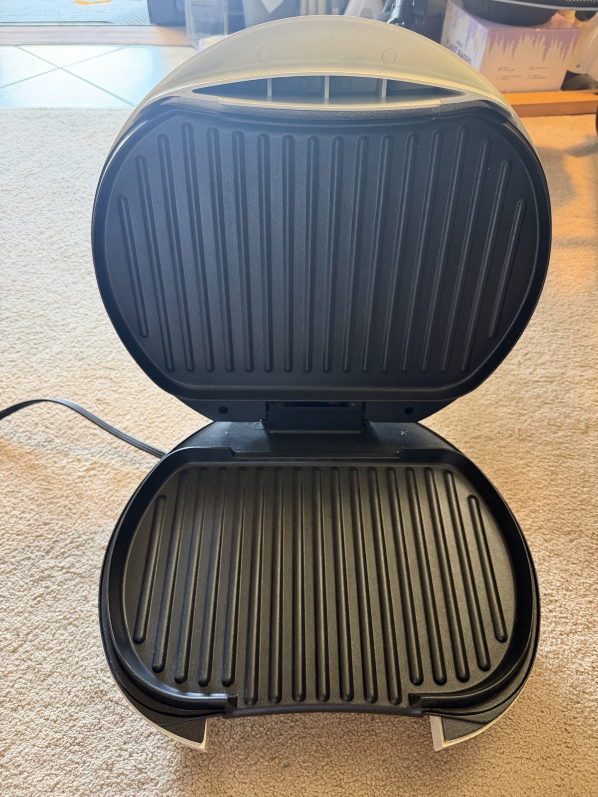 Hamilton Beach NEW HealthSmart Contact Grill 25265 Non-Stick Variable Heat Set