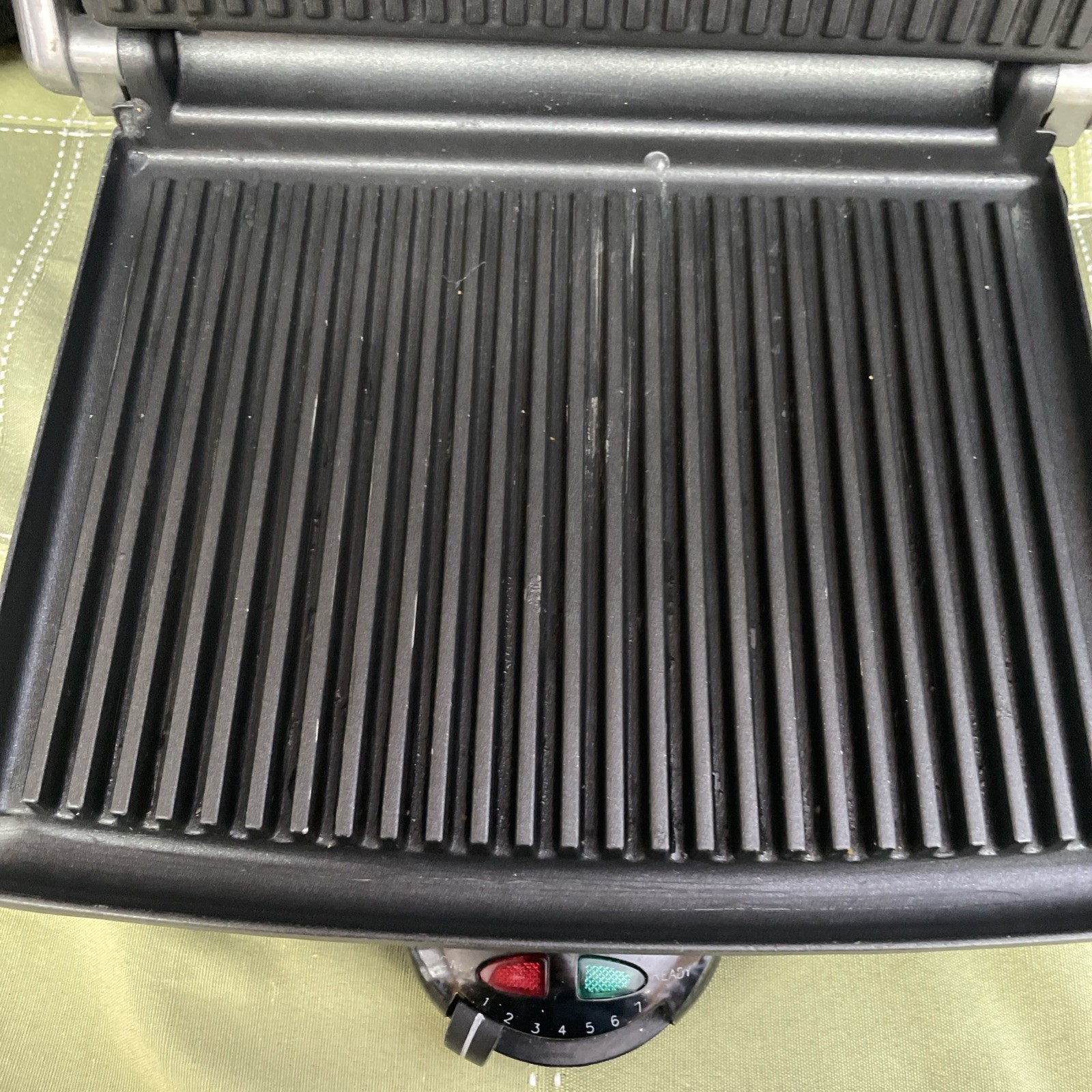 VillaWare Uno Panini Grill Press Sandwich Maker Model 2160