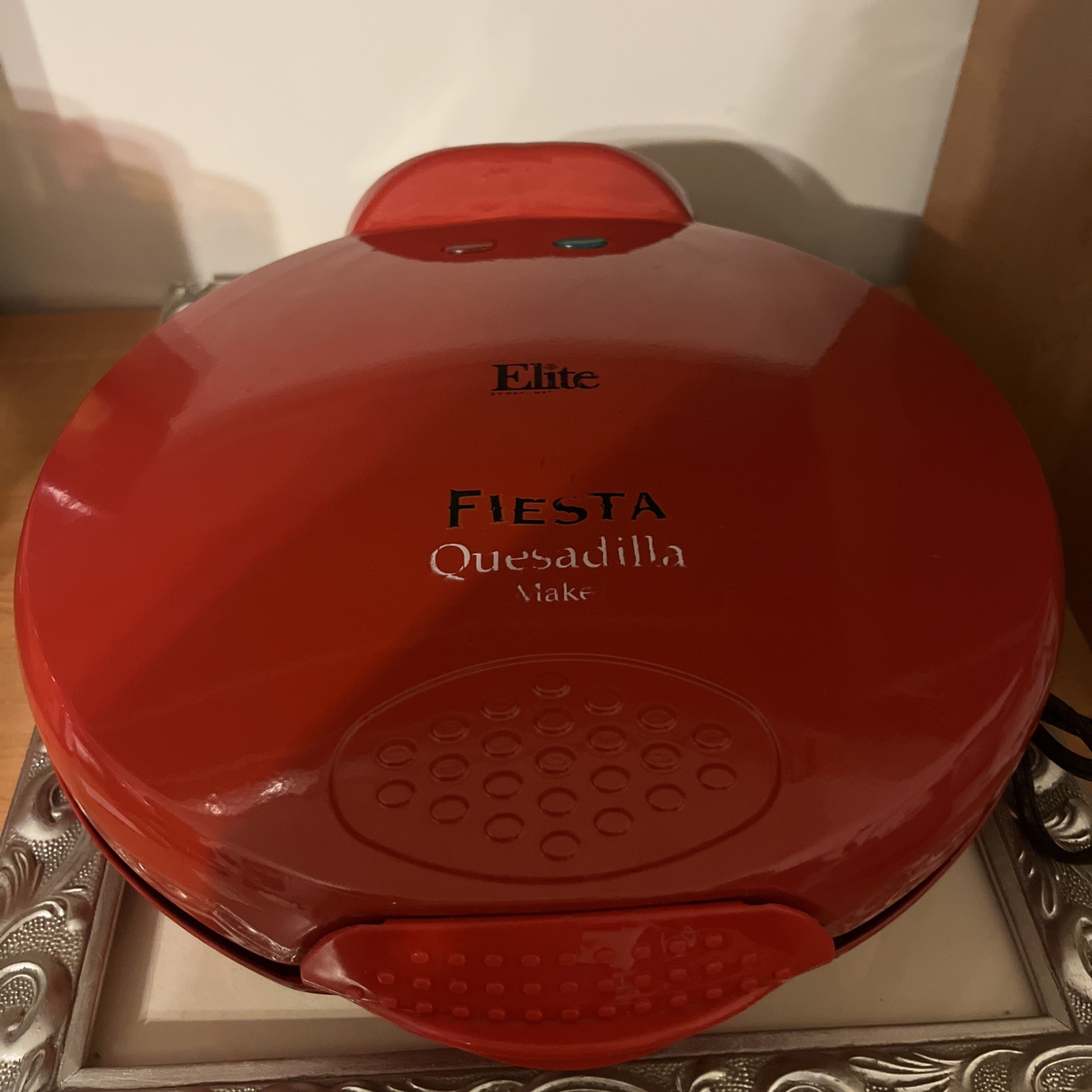 Elite Cuisine By Maximatic EQD-118 Elite Cuisine Quesadilla Maker 11-inch Red