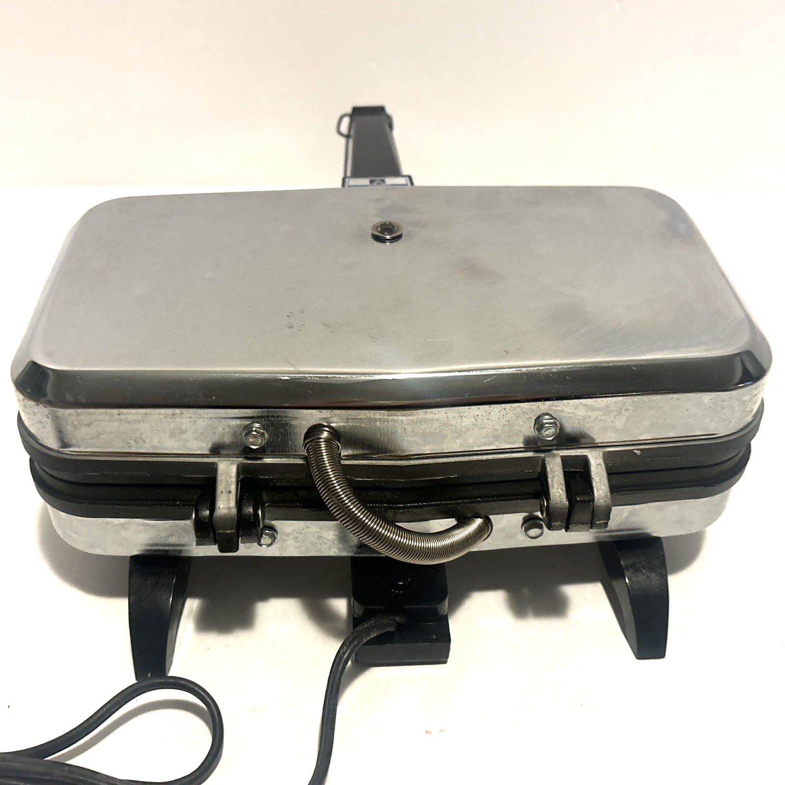VTG Vitantonio French Sandwich Chef Model 650 Non-Stick Clamshell Press Maker
