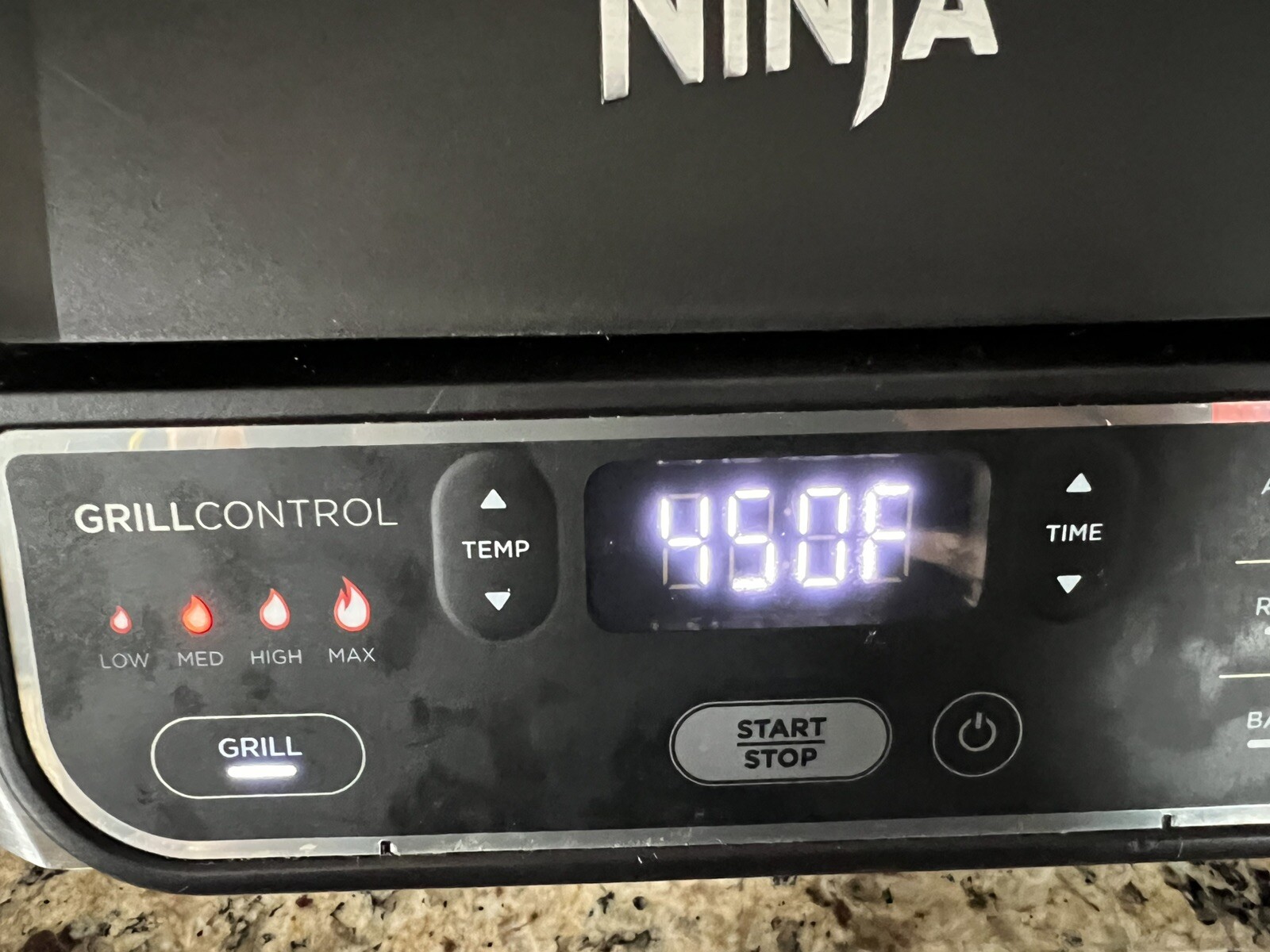 Ninja AG300 Foodi 4-in-1 Indoor Grill with 4 Quart Air Fryer No Inner Tray Black