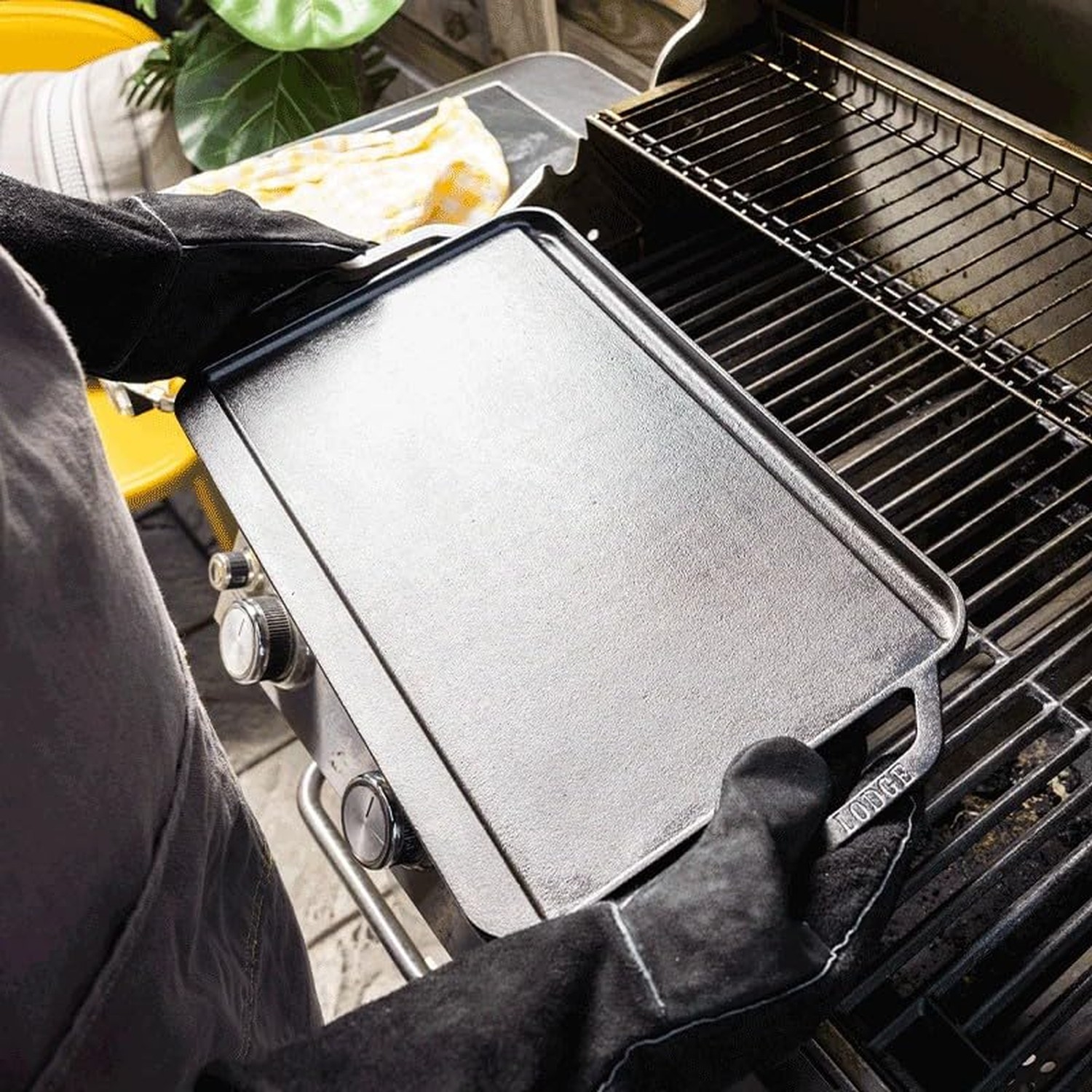 Lodge 20 x 10.44 Inch Pro-Grid Reversible Cast Iron Grill/Griddle – Double Bu…