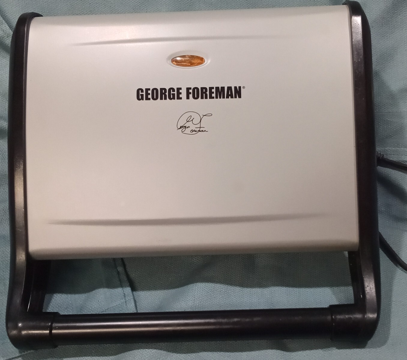 George Foreman Grilling Machine GRV80