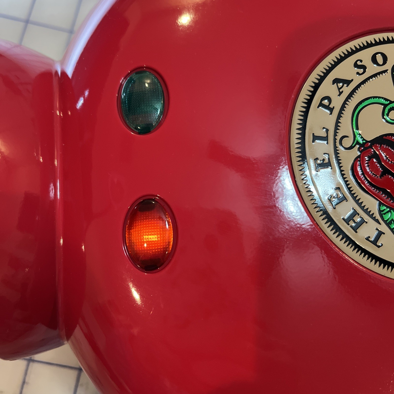 El Paso Chile Company Quesadilla Maker Model #S676- Red
