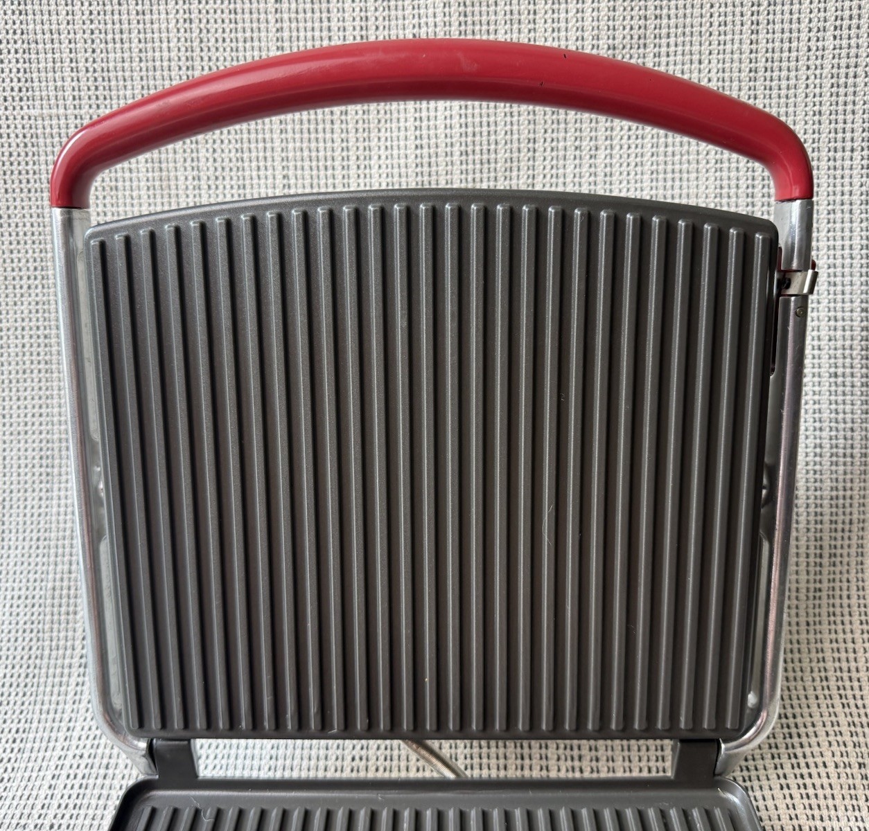 Bella Cucina Artful Food Red Silver Stainless Steel 13002 Panini Grill Household