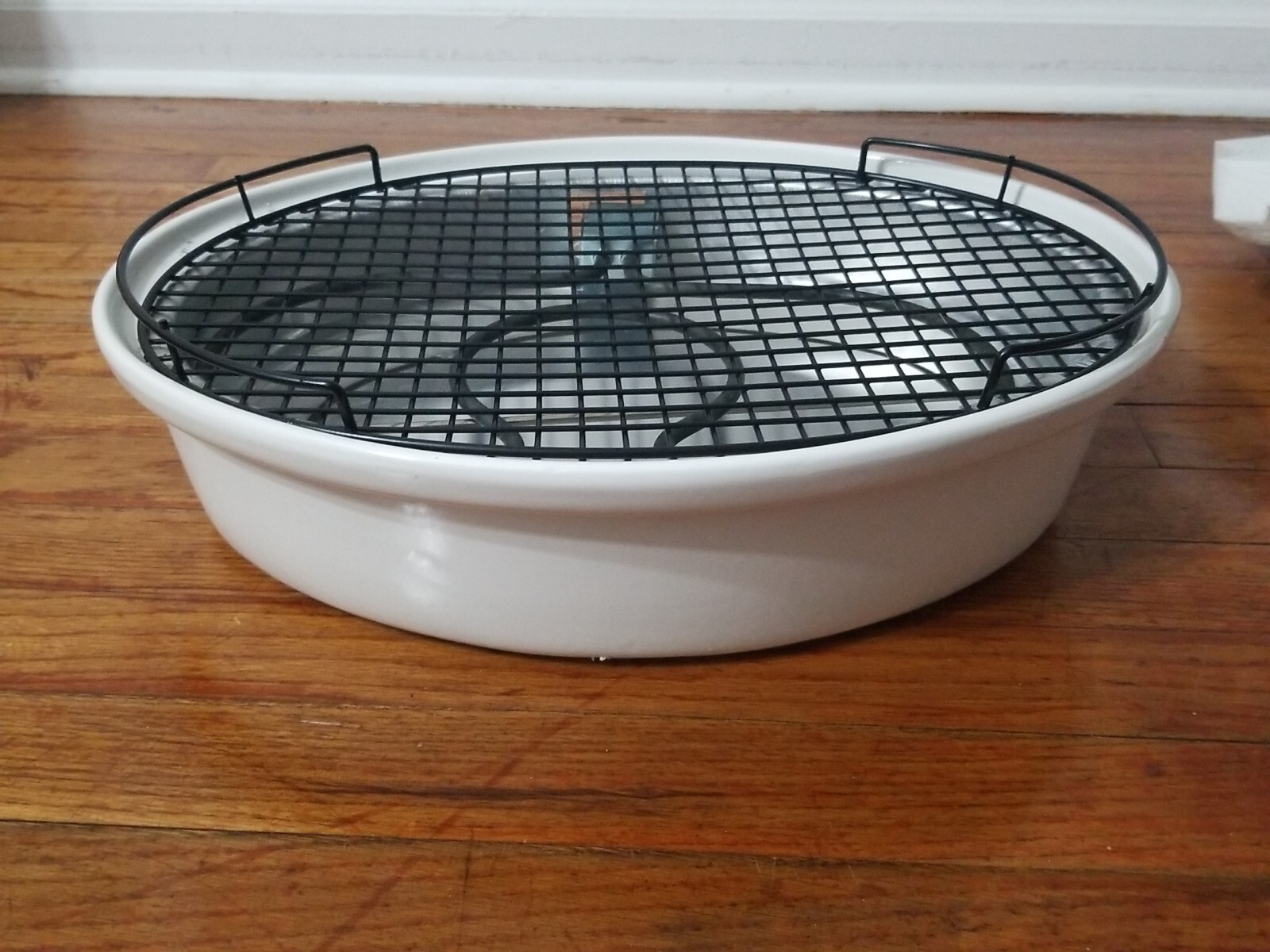 DAZEY INDOOR ELECTRIC BAR-B-GRILL DSG-275~1200 WATTS~UNUSED~ORIG. BOX USA made