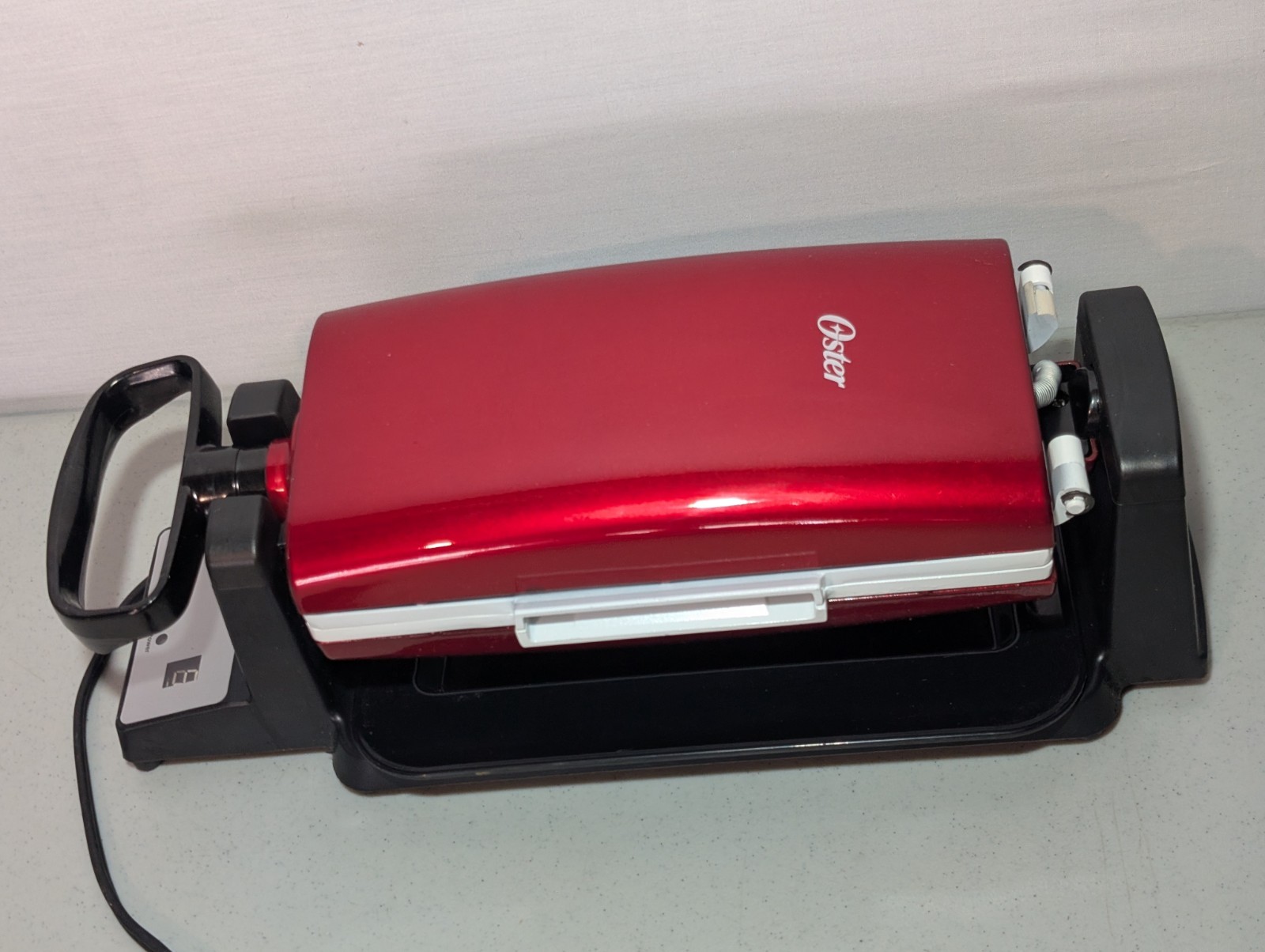 Oster 7-Minute Grill with DuraCeramic Coating and Digital Timer USED.