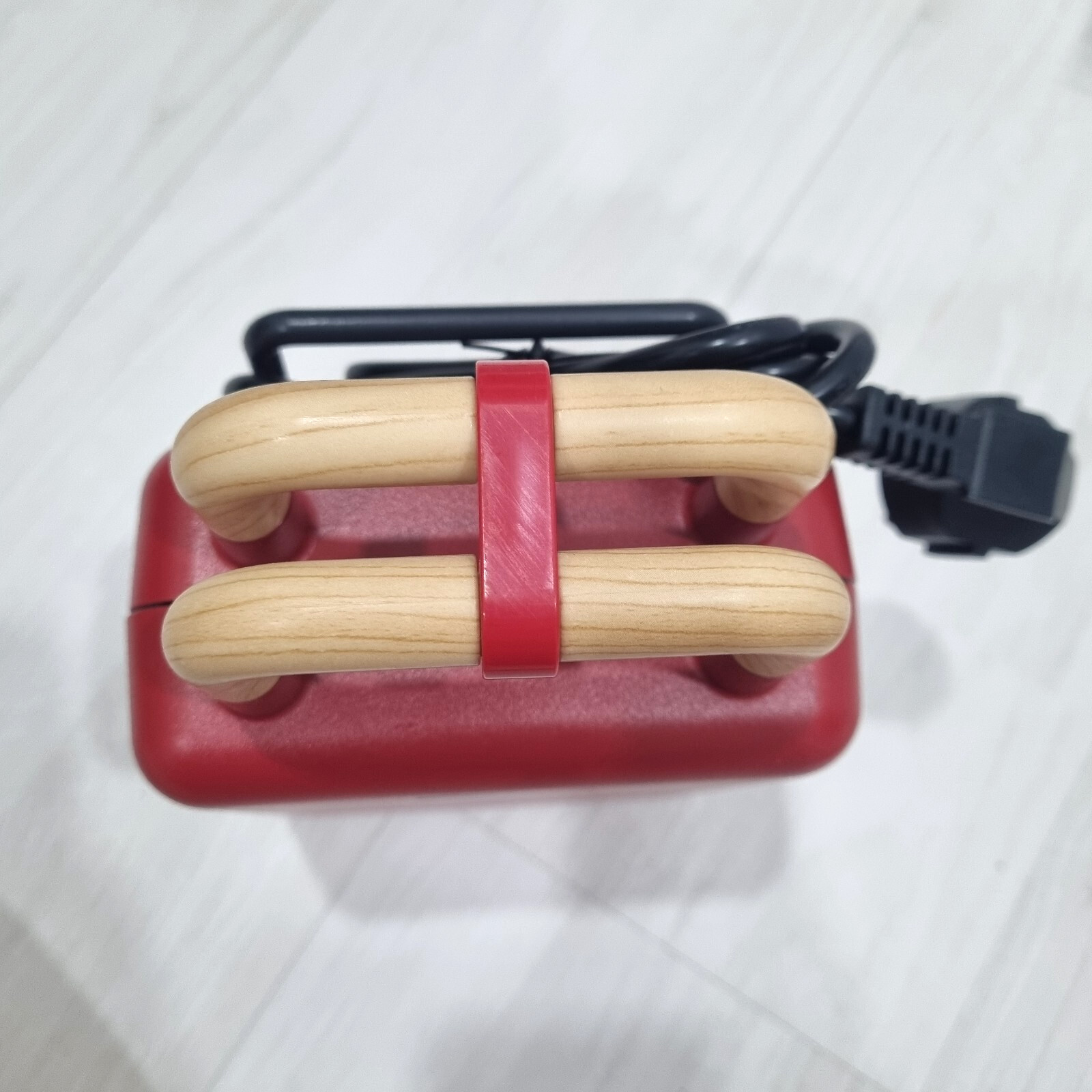 Danmi Sandwich Maker compact size 1.4kg 600W