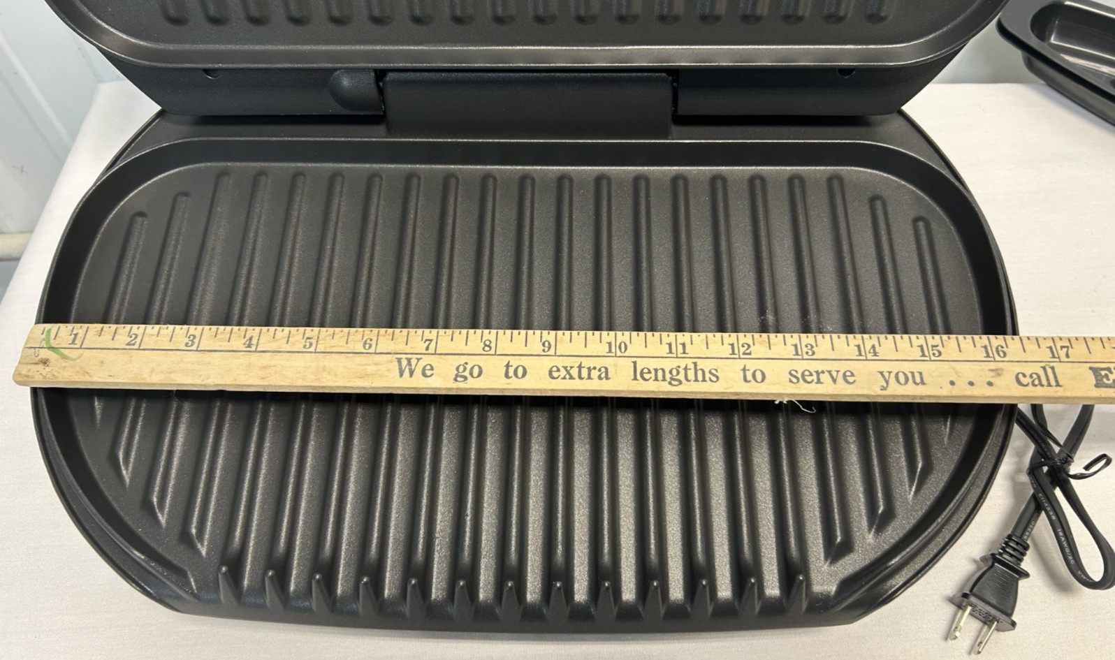 2003 LARGE George Foreman Hot Metals Brushed Stainless Steel Indoor Grill GR31SB
