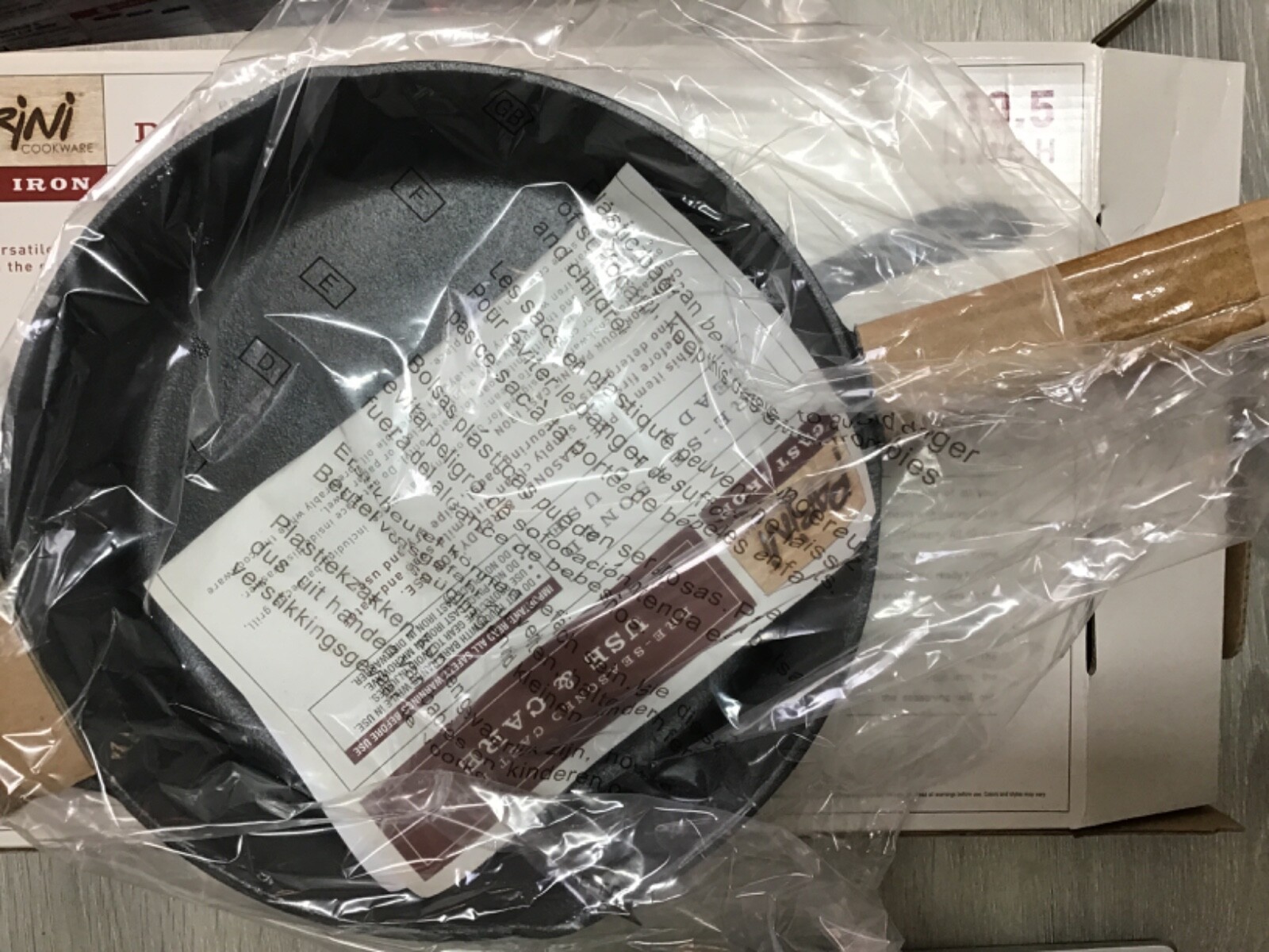 Parini Cast Iron 10.5″ Round DEEP SKILLET – NEW