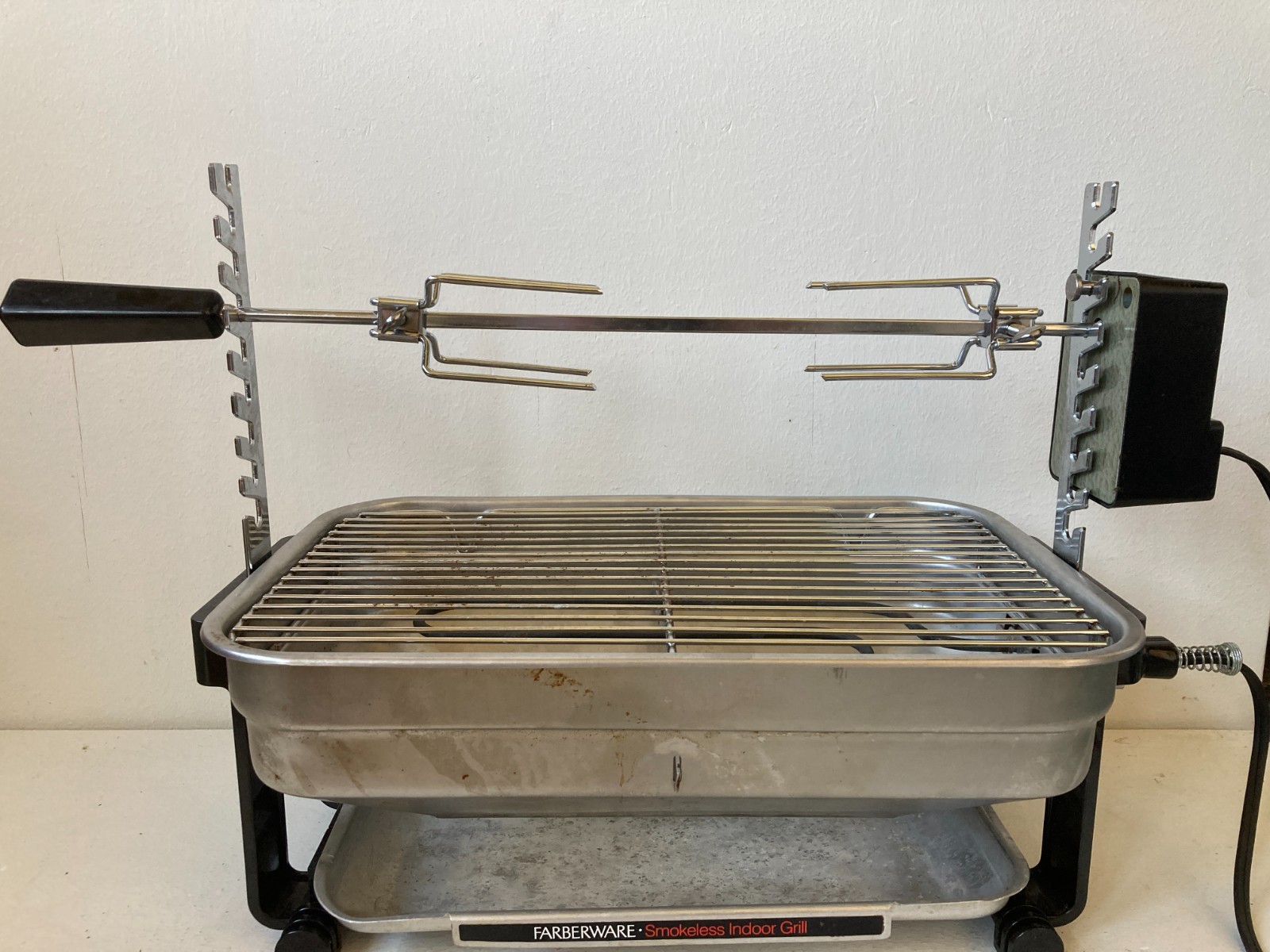 Farberware R4550 Indoor Smokeless BBQ Rotisserie Grill Made In U.S.A. Vintage