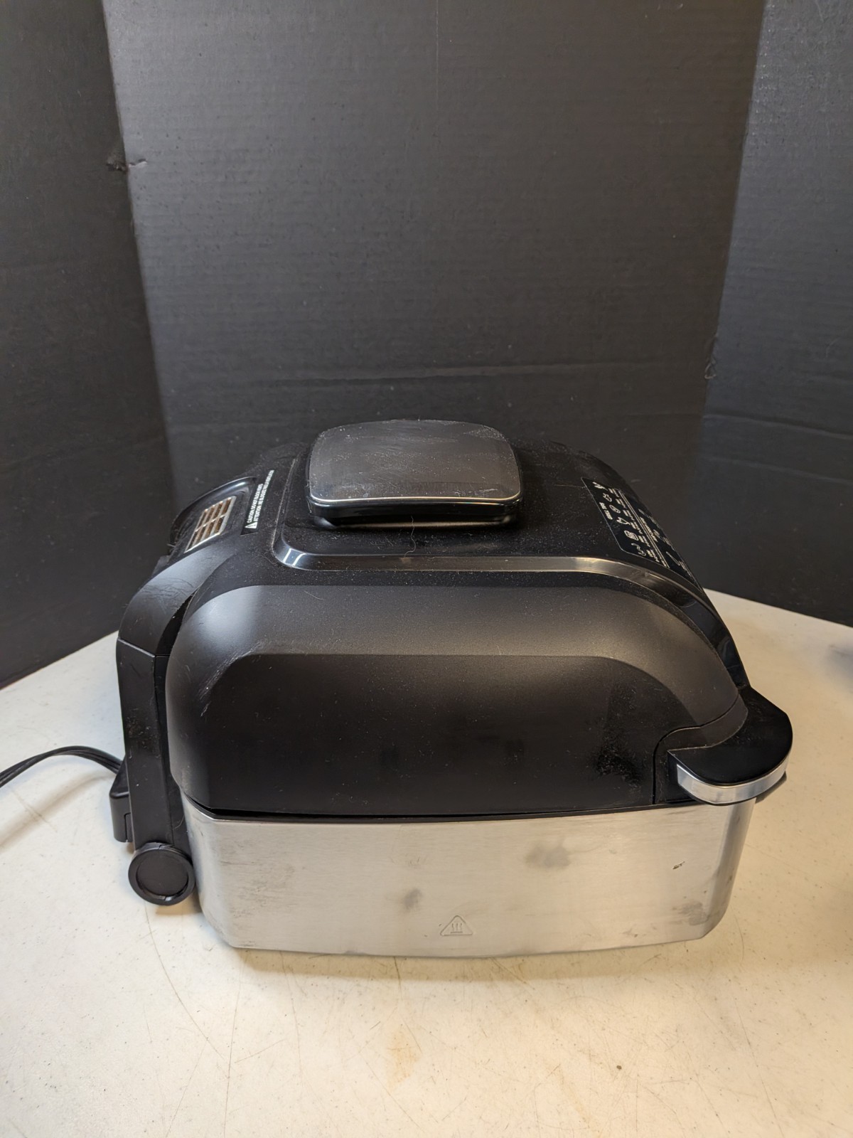 Ninja Foodi 5-in-1 Indoor Grill and Air Fryer – Black/Silver AG302