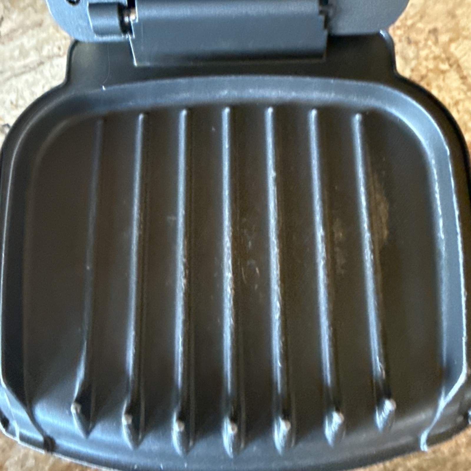 George Foreman Grill Lean Mean Fat Reducing Grilling Machine GR-10A White Tested