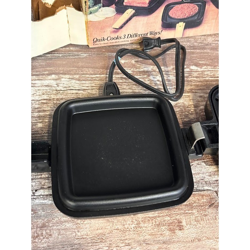 Master Chef Hamburger Sandwich Quik Cooker Electric Griddle Model 2041 NOS